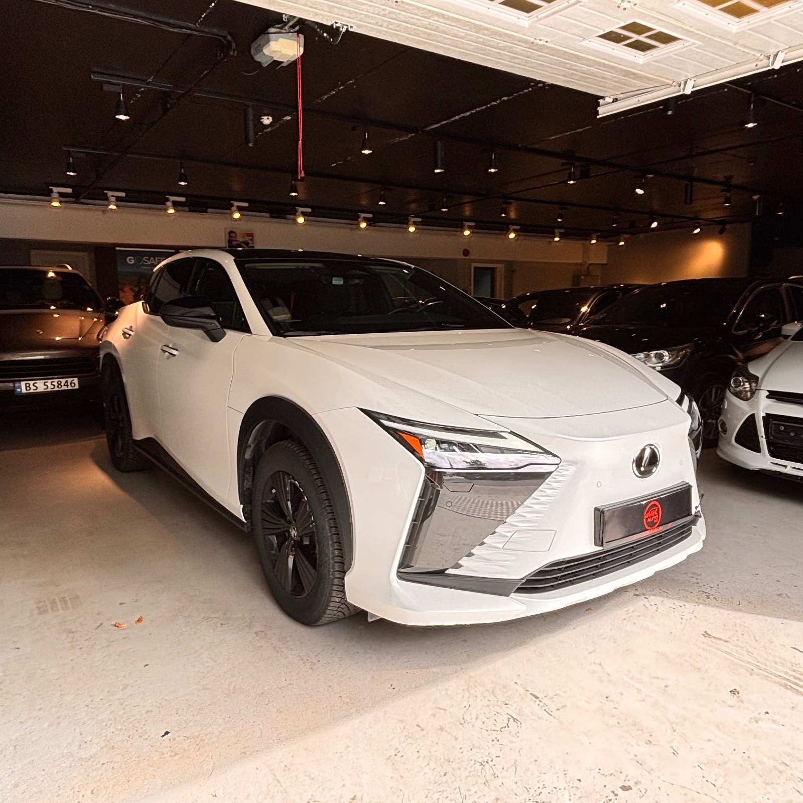 Lexus RZ 450e, 313hp, 2024