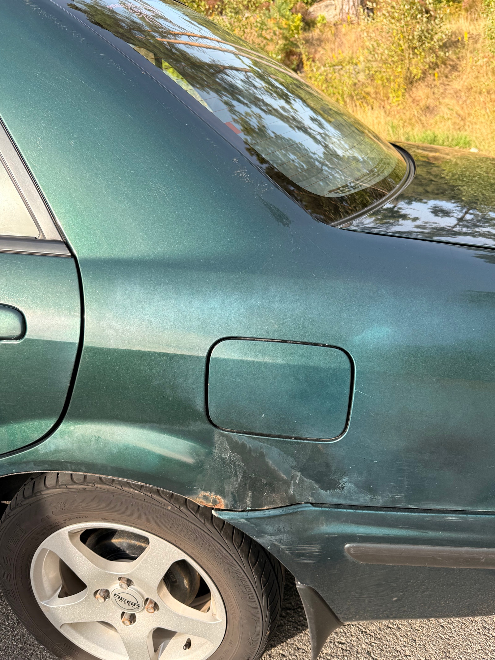 Mazda 323S 1.5 Automatic, 4-trins, 88ps, 2000