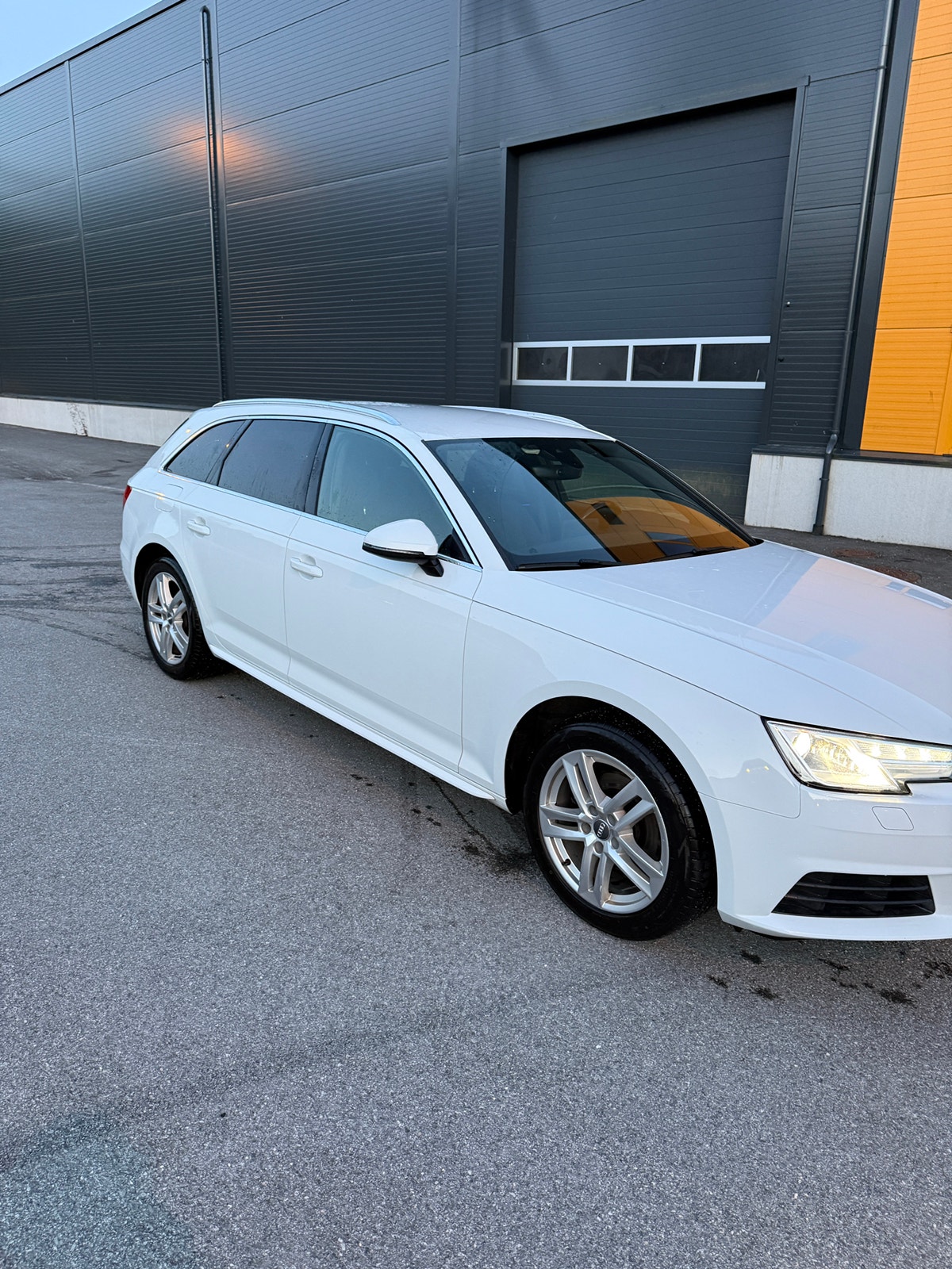 Audi A4 Avant 2.0 TDI S Tronic, 150hp, 2016
