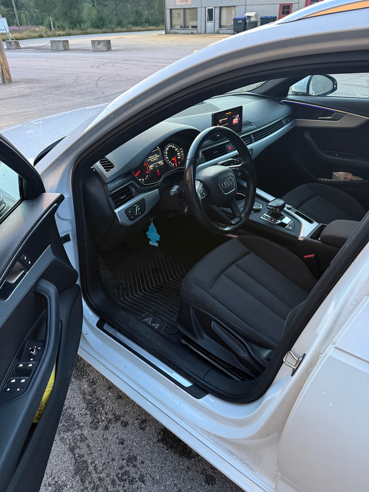Audi A4 Avant 2.0 TDI S Tronic, 150hp, 2016