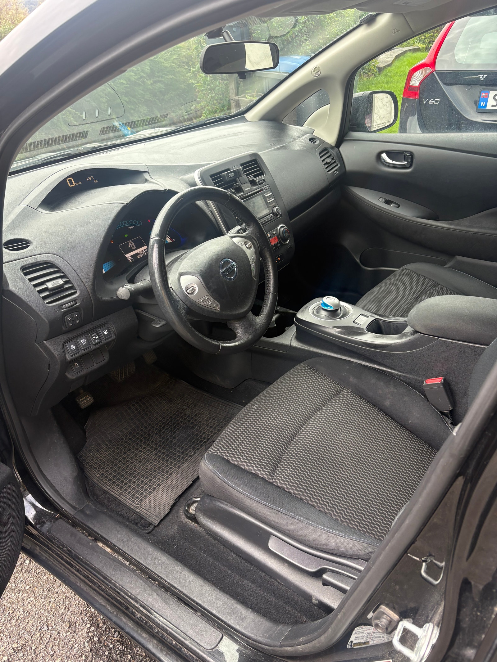 Nissan Leaf 24 kWh, 109hp, 2015