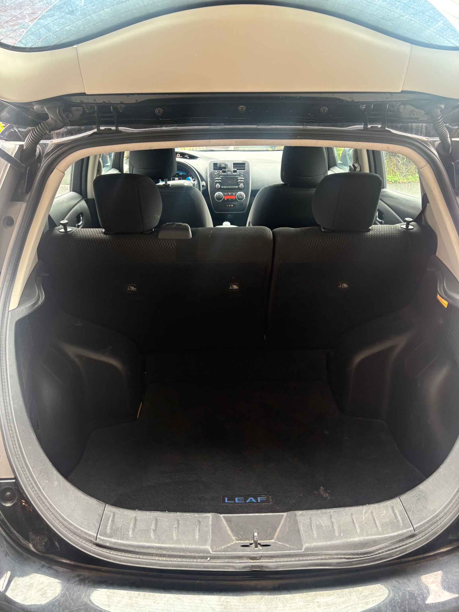 Nissan Leaf 24 kWh, 109hp, 2015