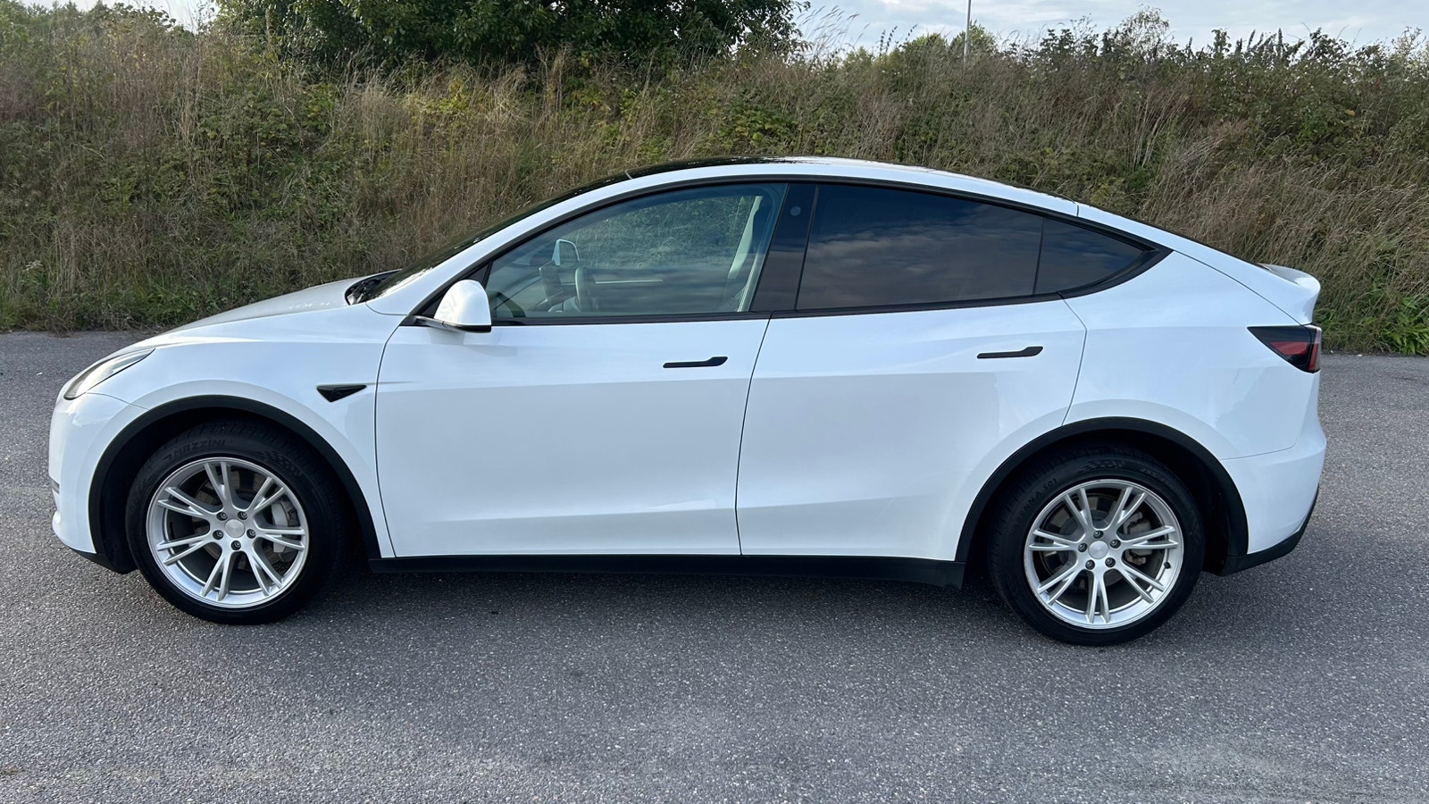 Tesla Model Y Long Range AWD, 514hp, 2023