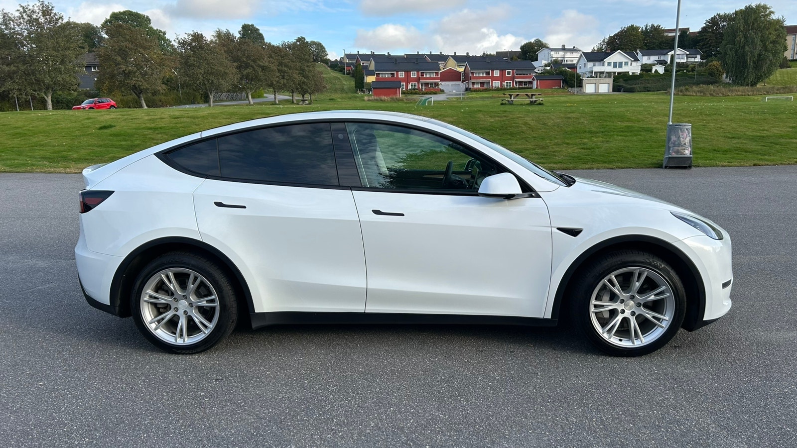 Tesla Model Y Long Range AWD, 514hp, 2023
