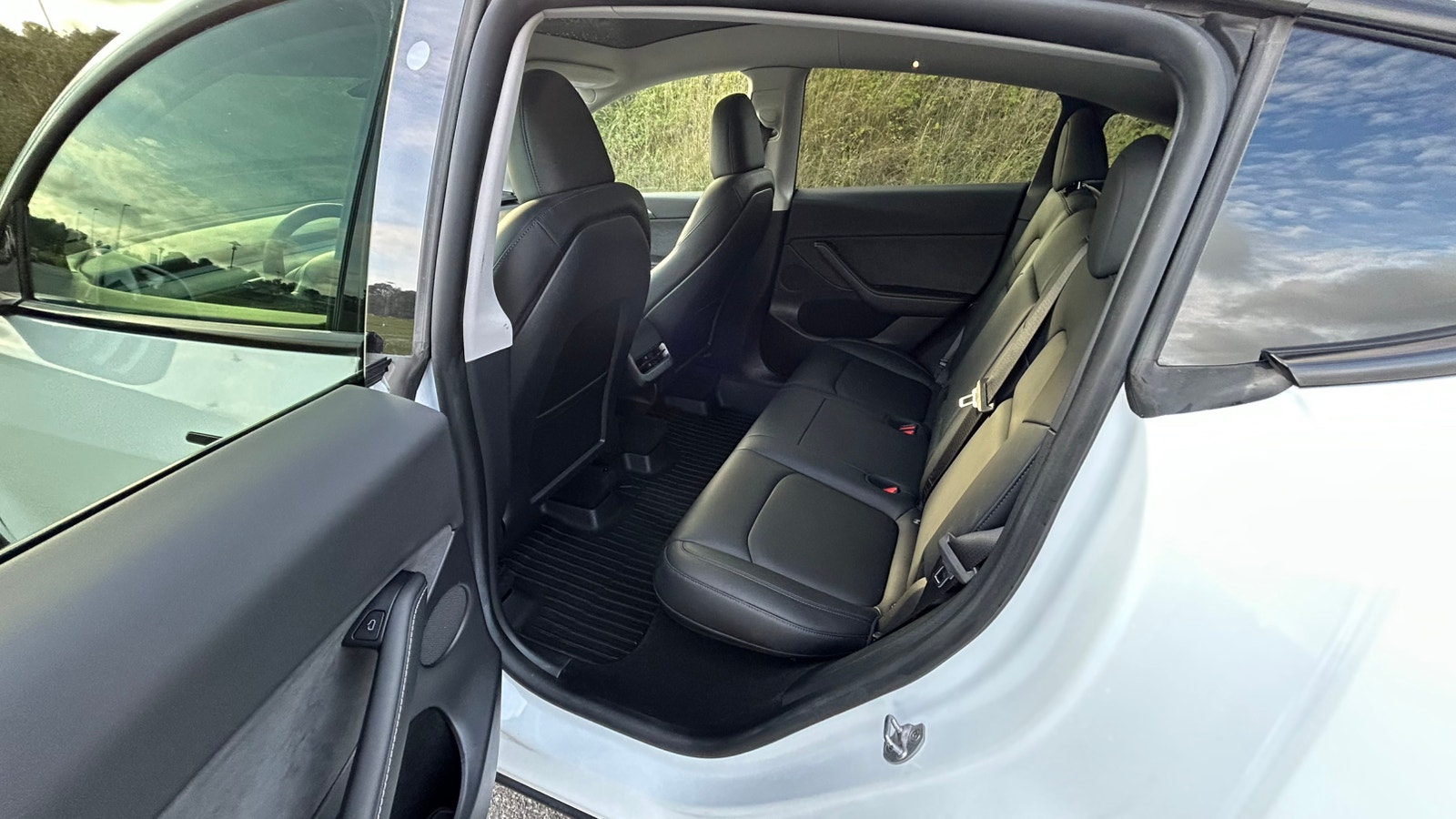 Tesla Model Y Long Range AWD, 514hp, 2023