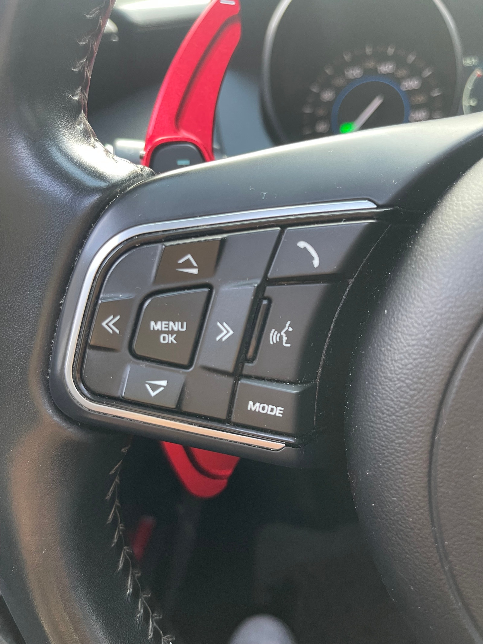 Jaguar XE E-Performance Automatic, 8-trins, 163ps, 2017