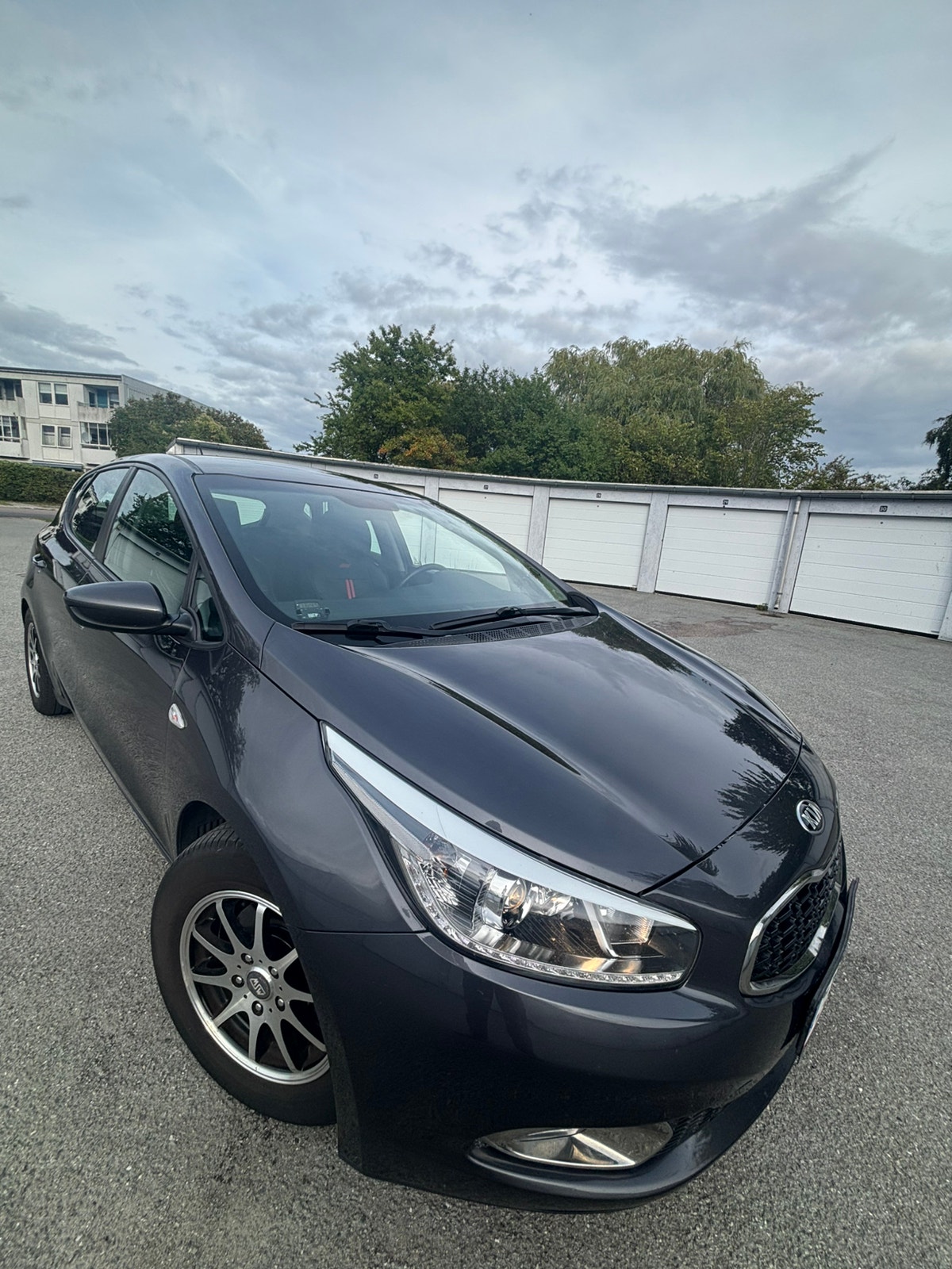 Kia cee'd 1.6 CRDi Manual, 6-trins, 128ps, 2014