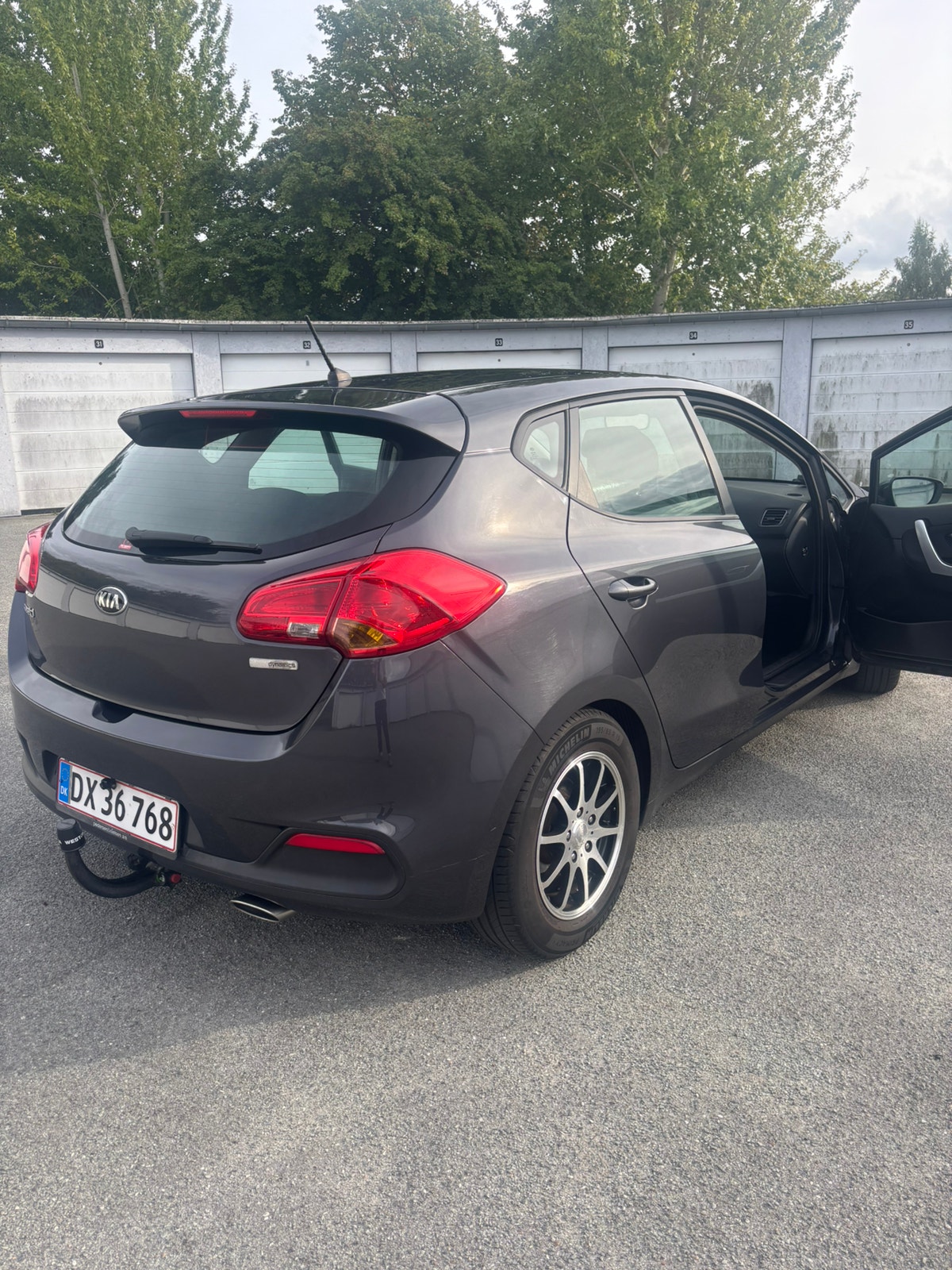 Kia cee'd 1.6 CRDi Manual, 6-trins, 128ps, 2014