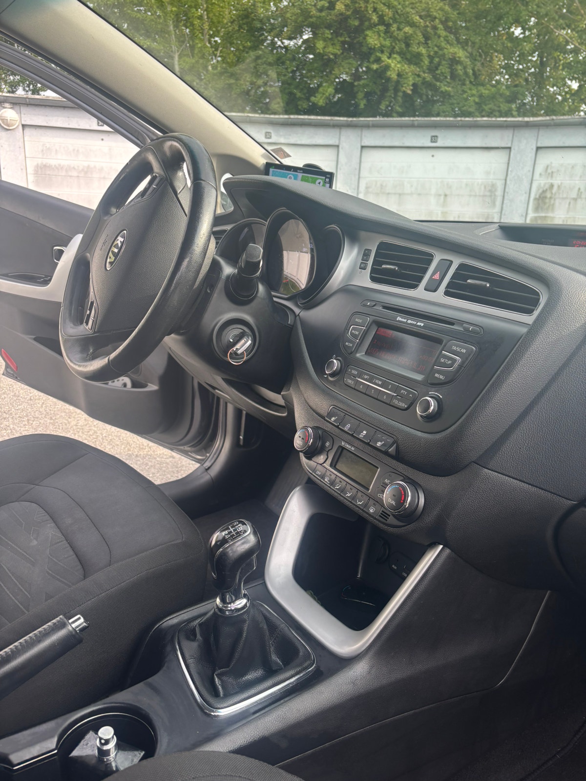 Kia cee'd 1.6 CRDi Manual, 6-trins, 128ps, 2014