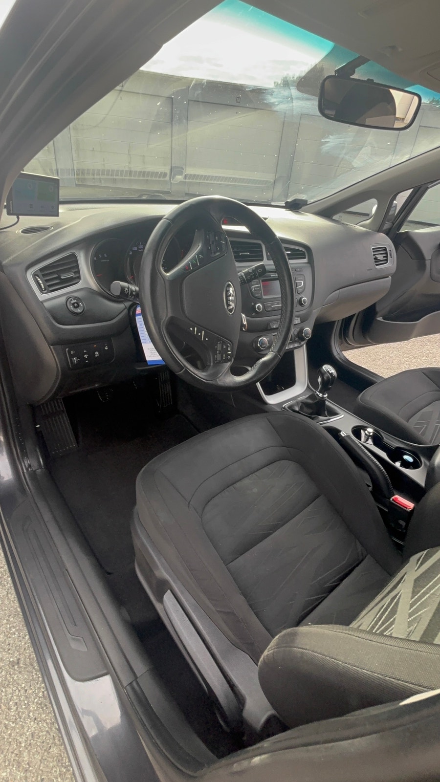 Kia cee'd 1.6 CRDi Manual, 6-trins, 128ps, 2014