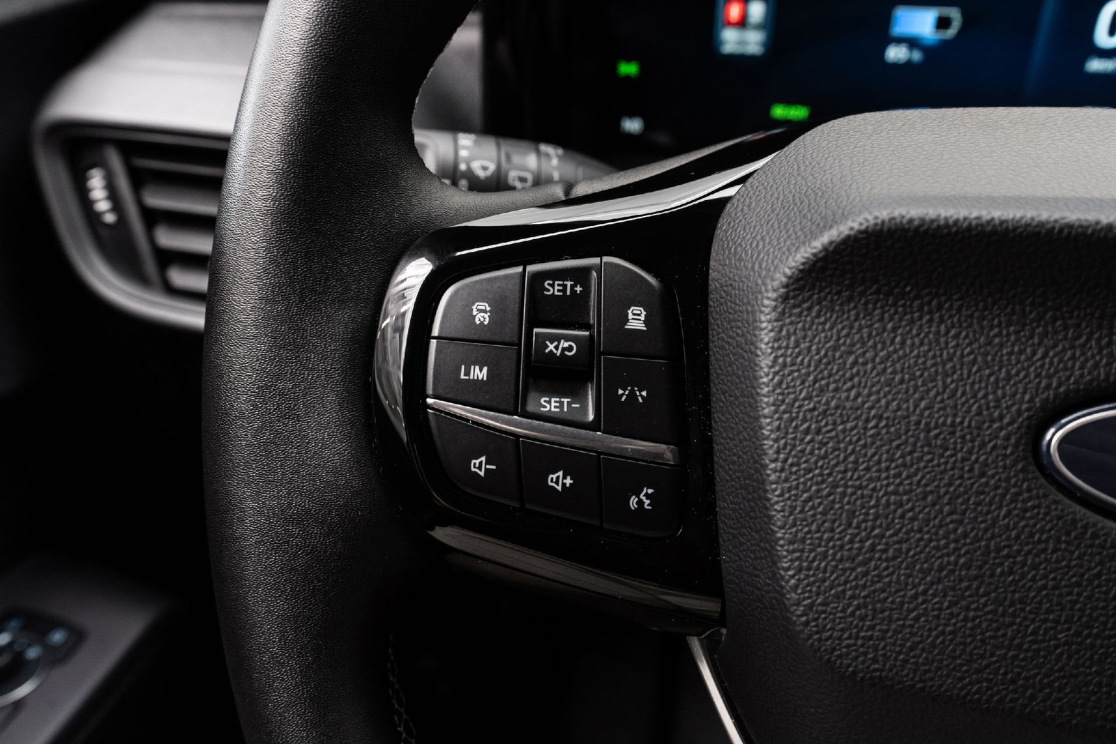 Ford E-Transit Courier, 136hp, 2025