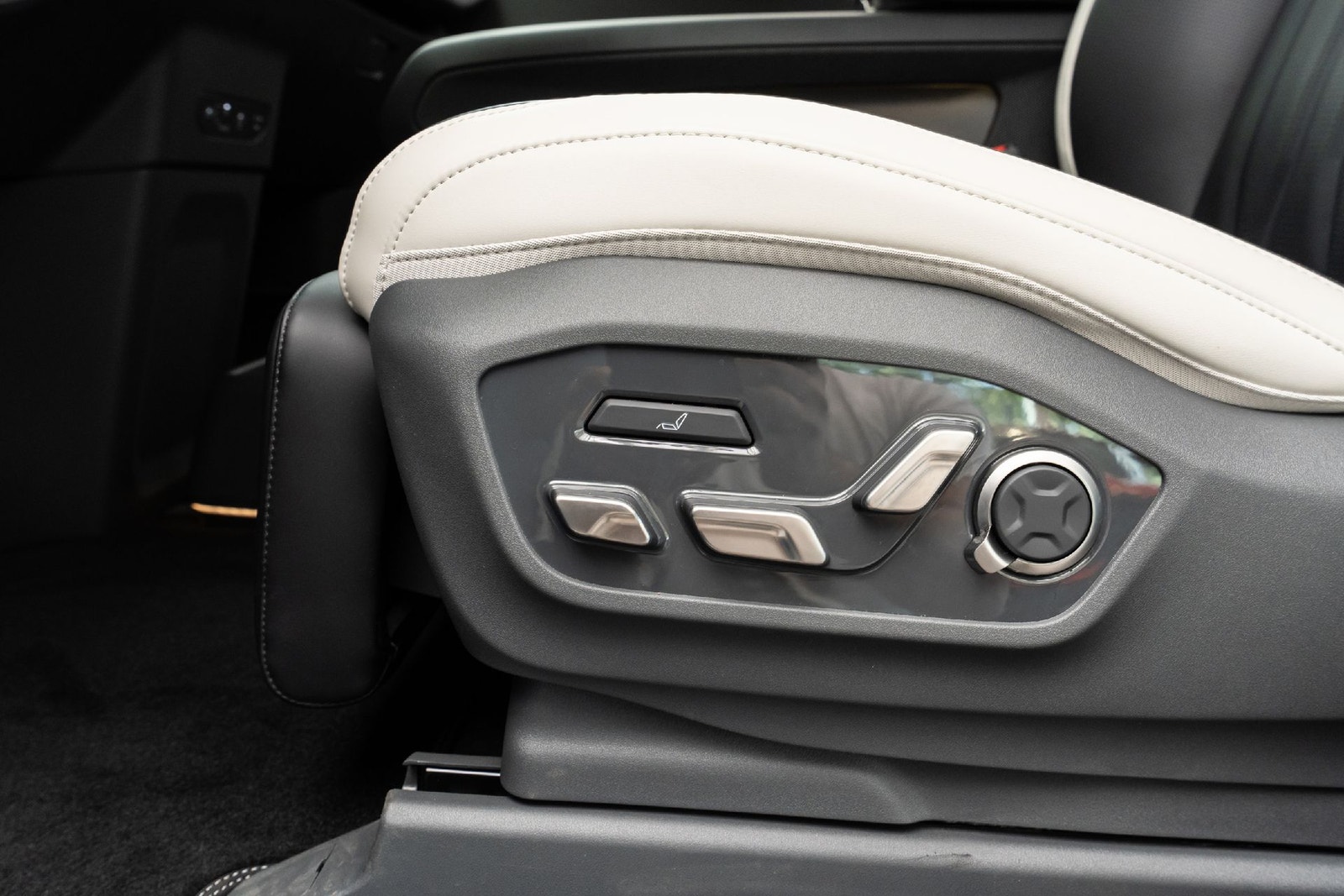 Kia EV9 AWD, 385ps, 2026