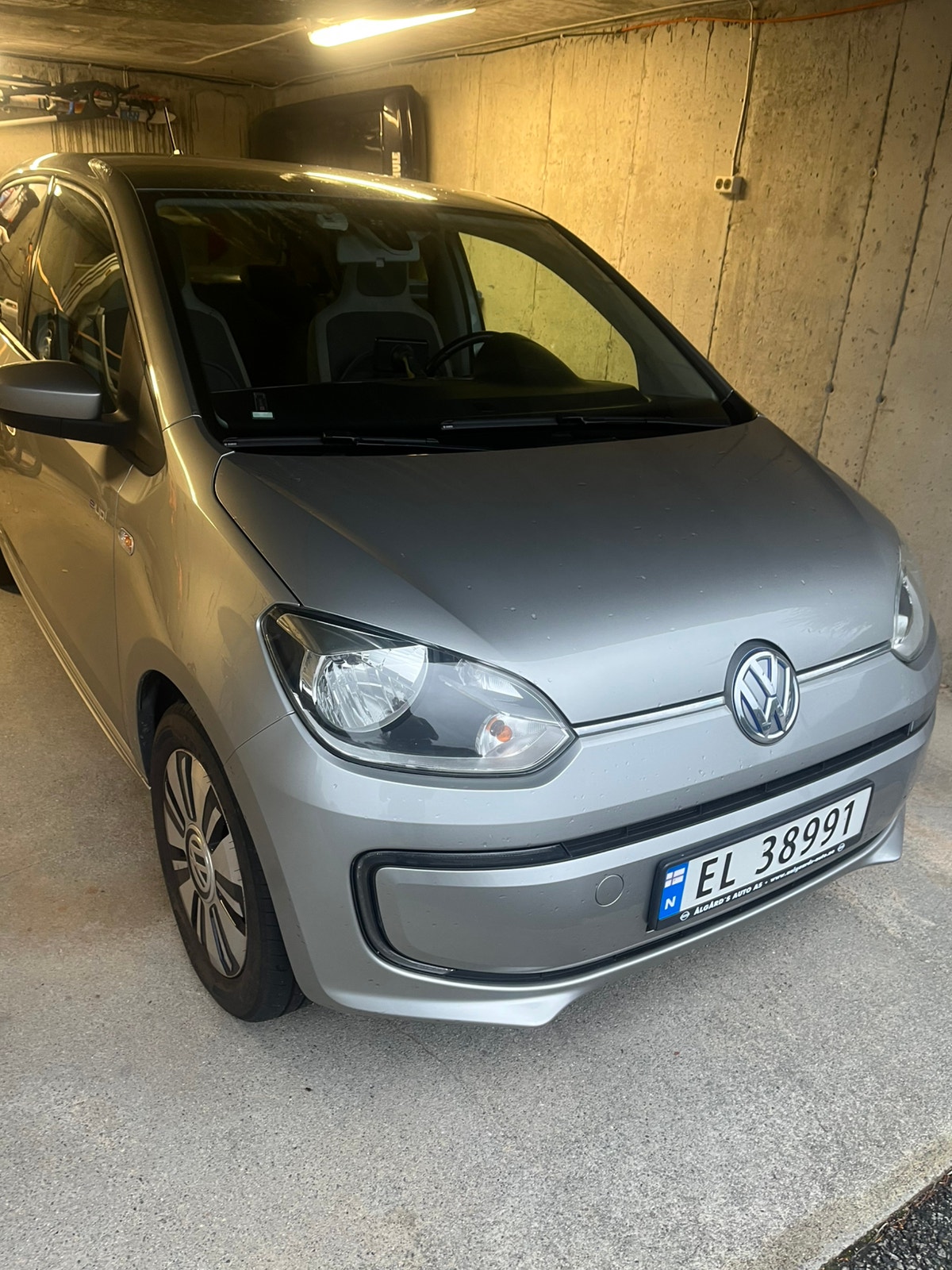 Volkswagen e-up!, 82ps, 2014