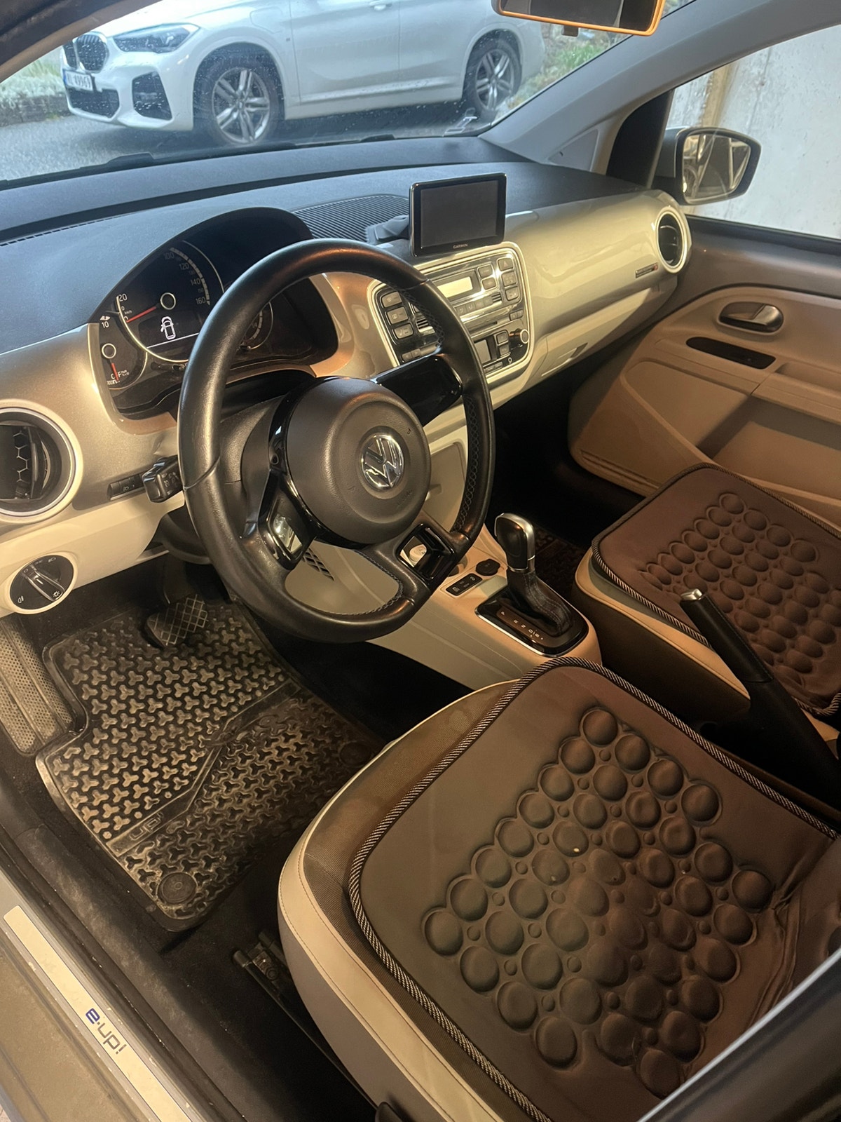 Volkswagen e-up!, 82ps, 2014