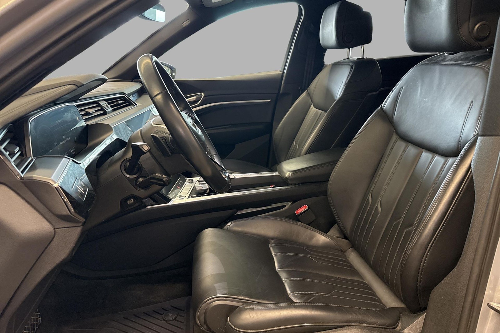 Audi e-tron Sportback 55 quattro, 408hp, 2022