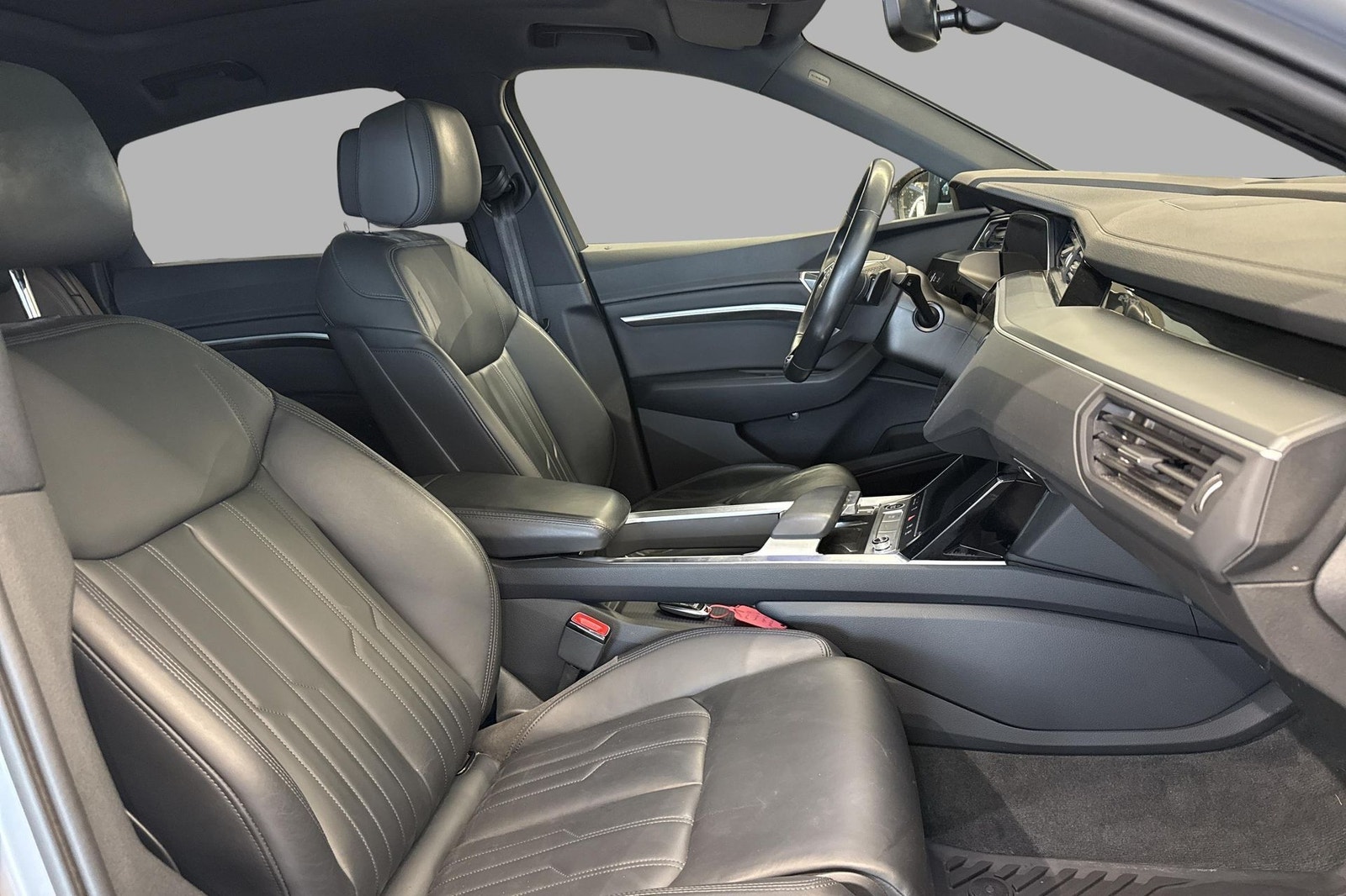 Audi e-tron Sportback 55 quattro, 408hp, 2022