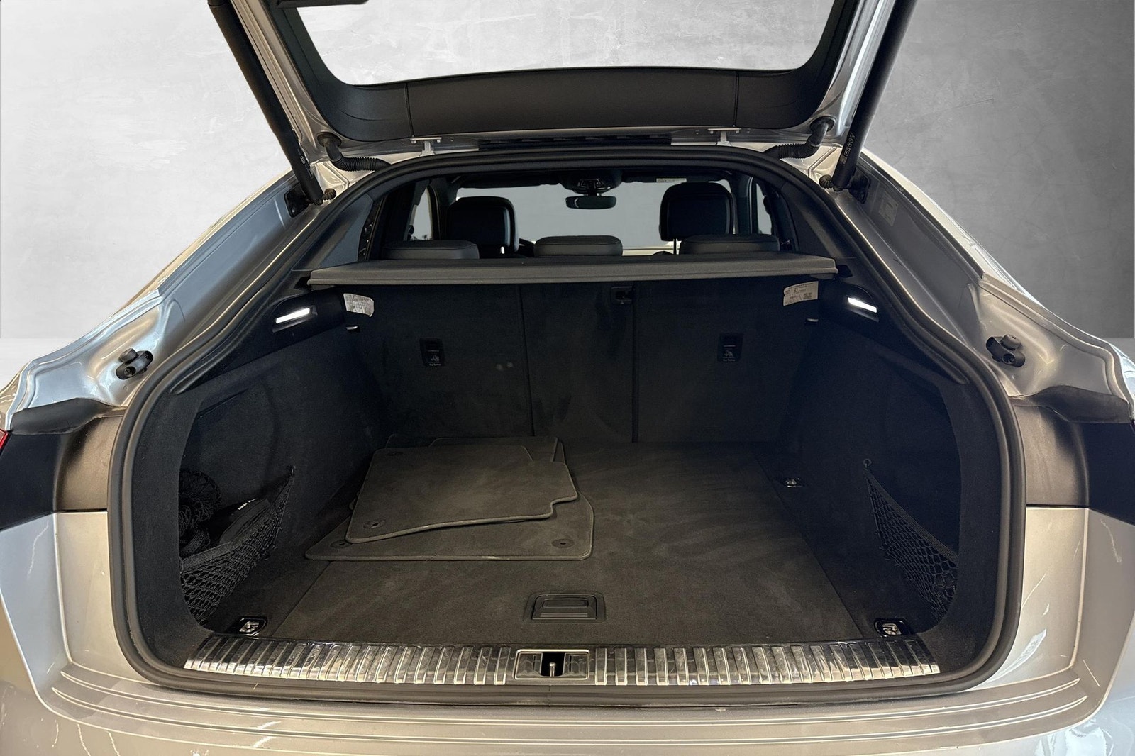Audi e-tron Sportback 55 quattro, 408hp, 2022