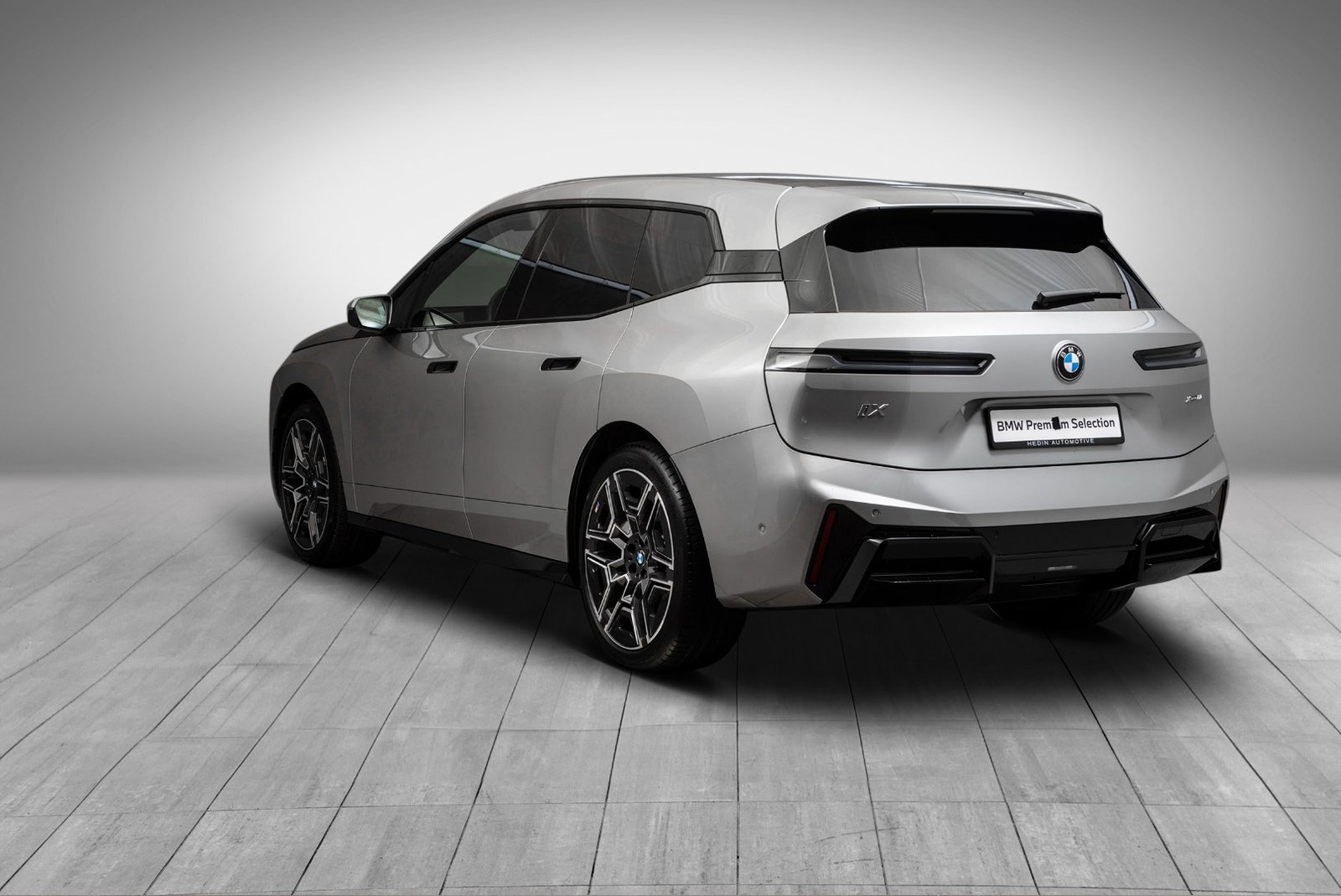 BMW iX xDrive60, 544hk, 2026