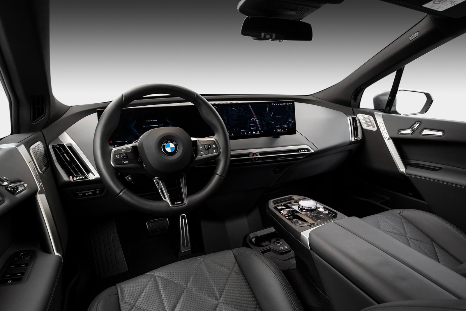 BMW iX xDrive60, 544hk, 2026