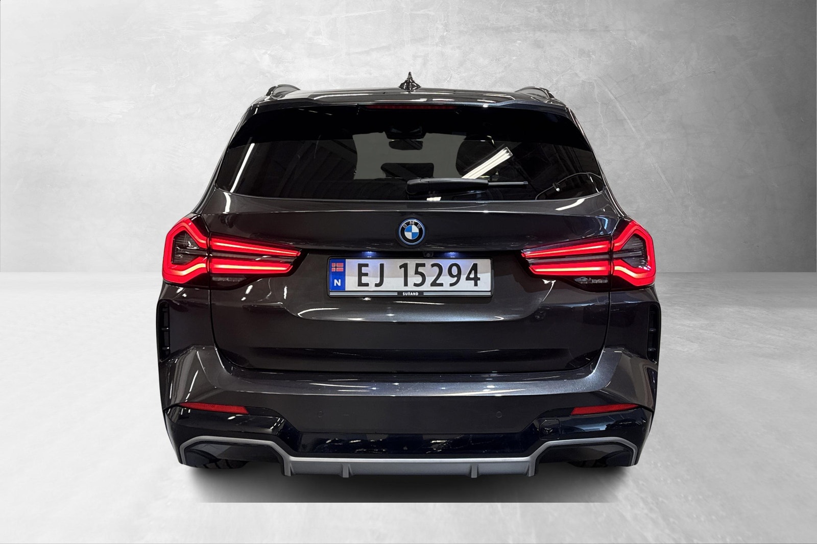 BMW iX3, 286ps, 2024