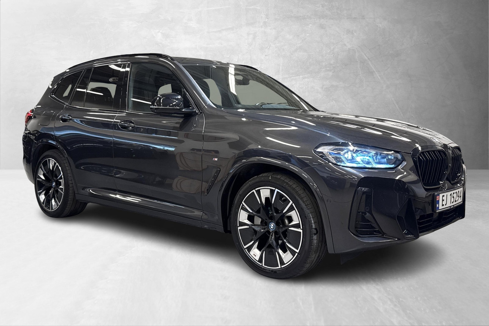 BMW iX3, 286ps, 2024