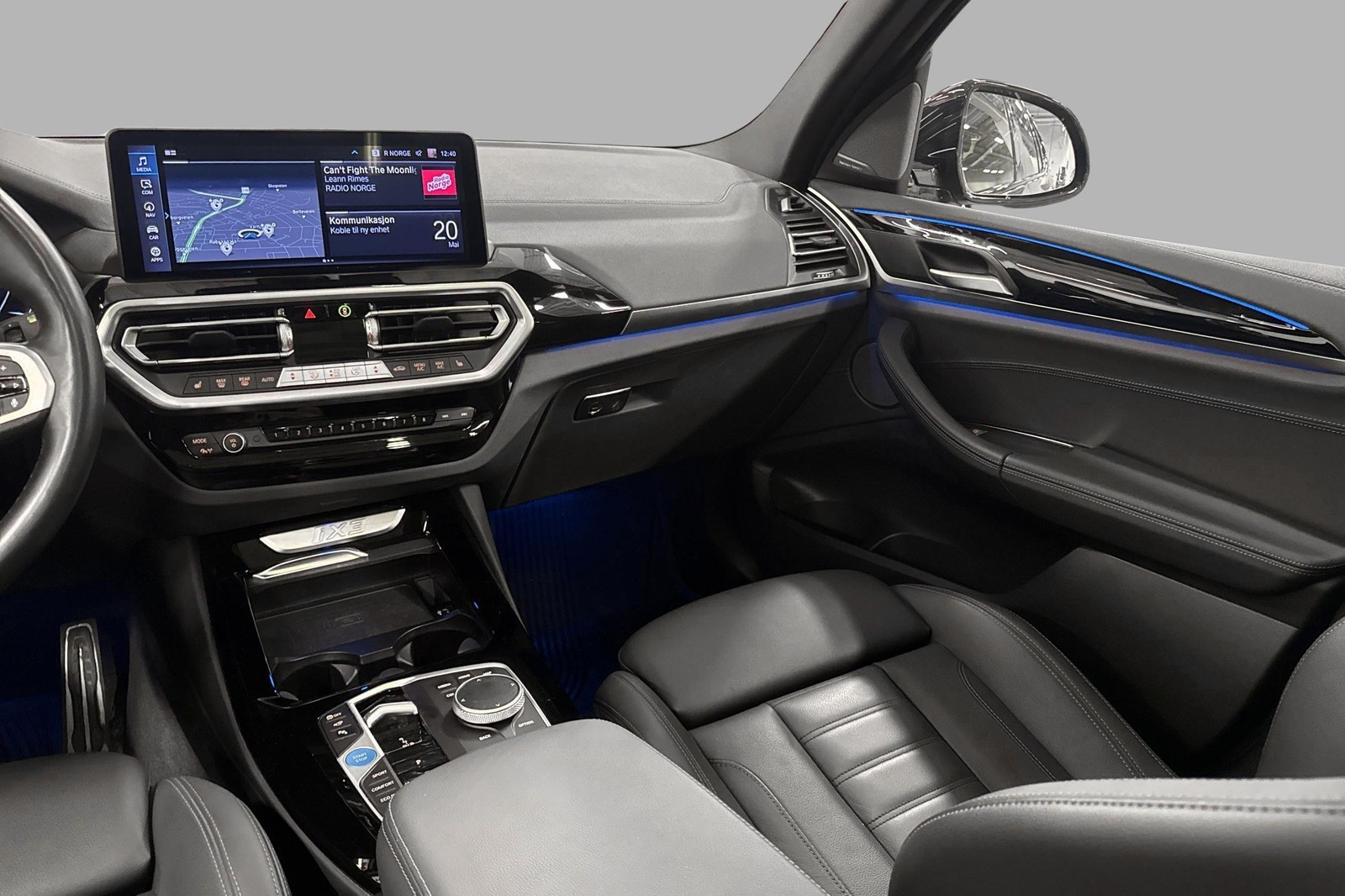 BMW iX3, 286ps, 2024