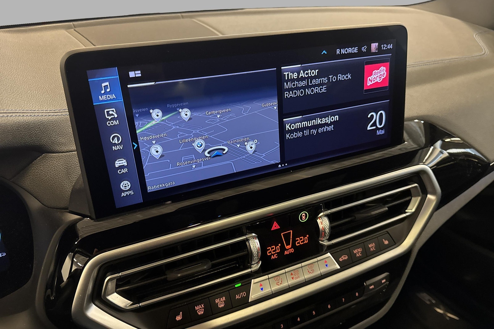 BMW iX3, 286ps, 2024