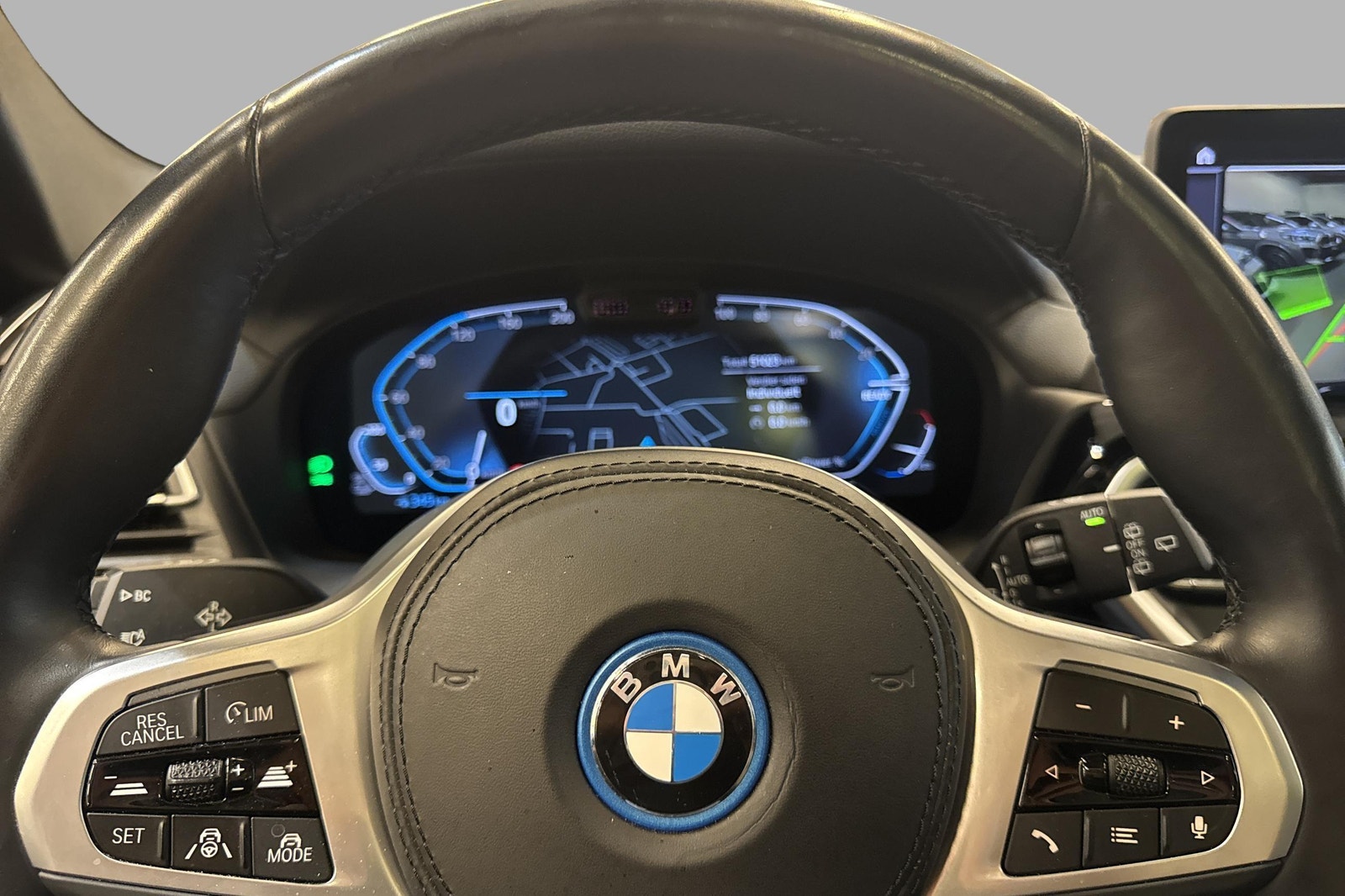 BMW iX3, 286ps, 2024