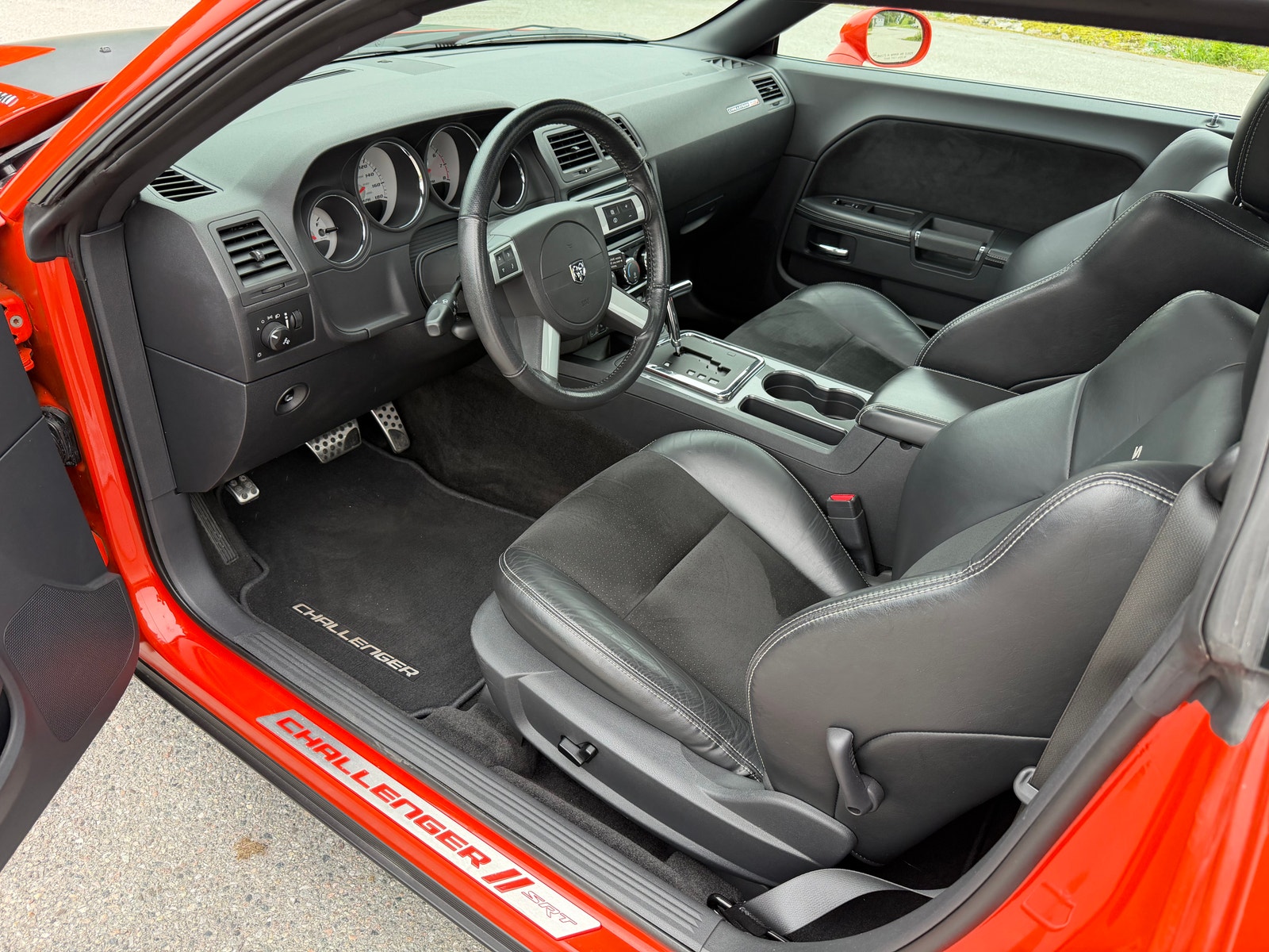 Dodge Challenger 6.1 V8 HEMI Automatic, 431hp, 2008