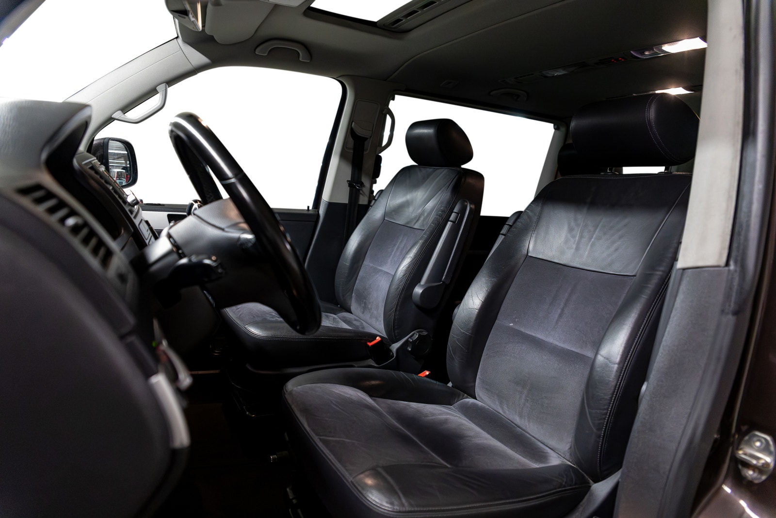 Volkswagen Multivan 2.0 TDI BMT DSG Sequential, 7-trins, 180ps, 2011