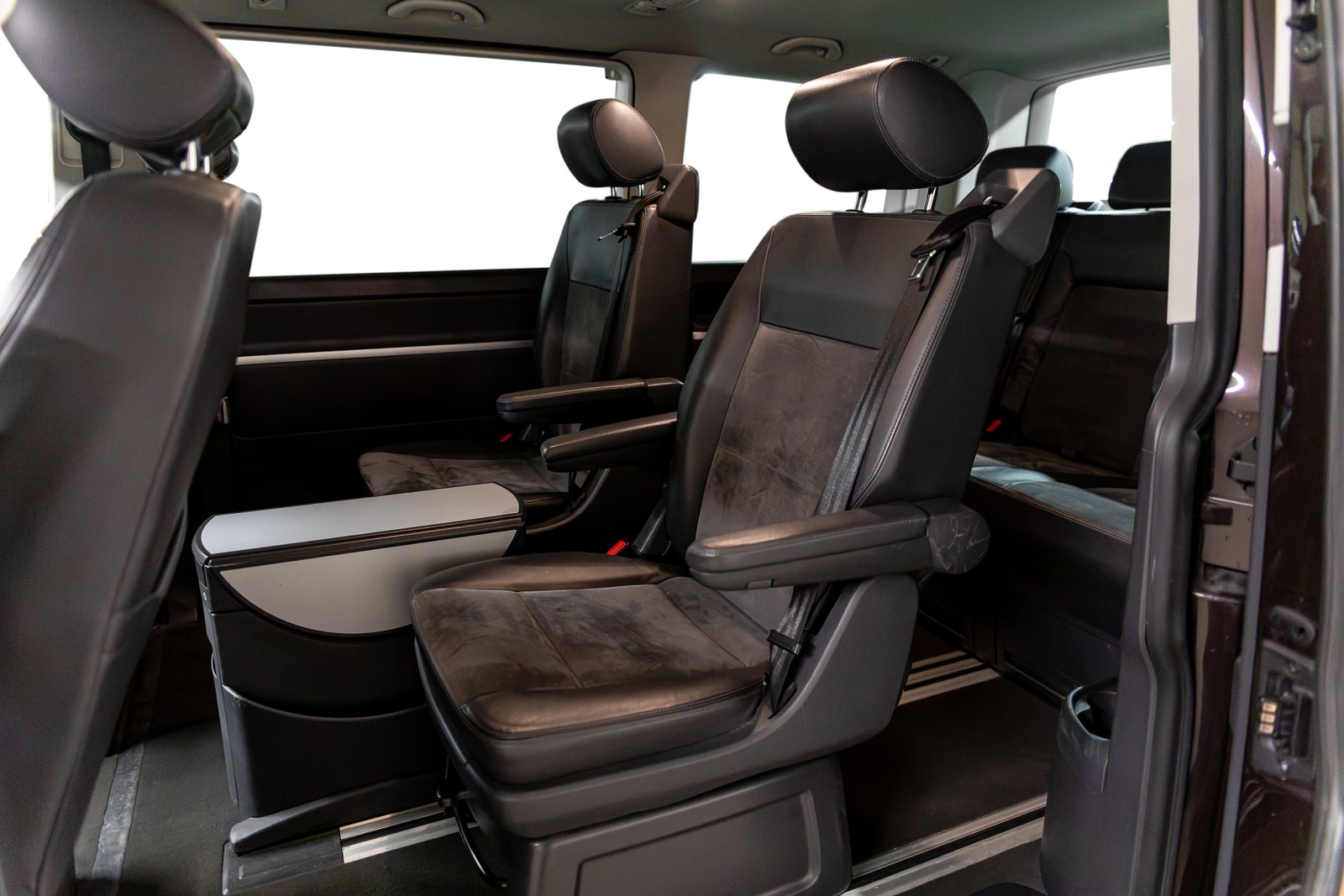 Volkswagen Multivan 2.0 TDI BMT DSG Sequential, 7-trins, 180ps, 2011