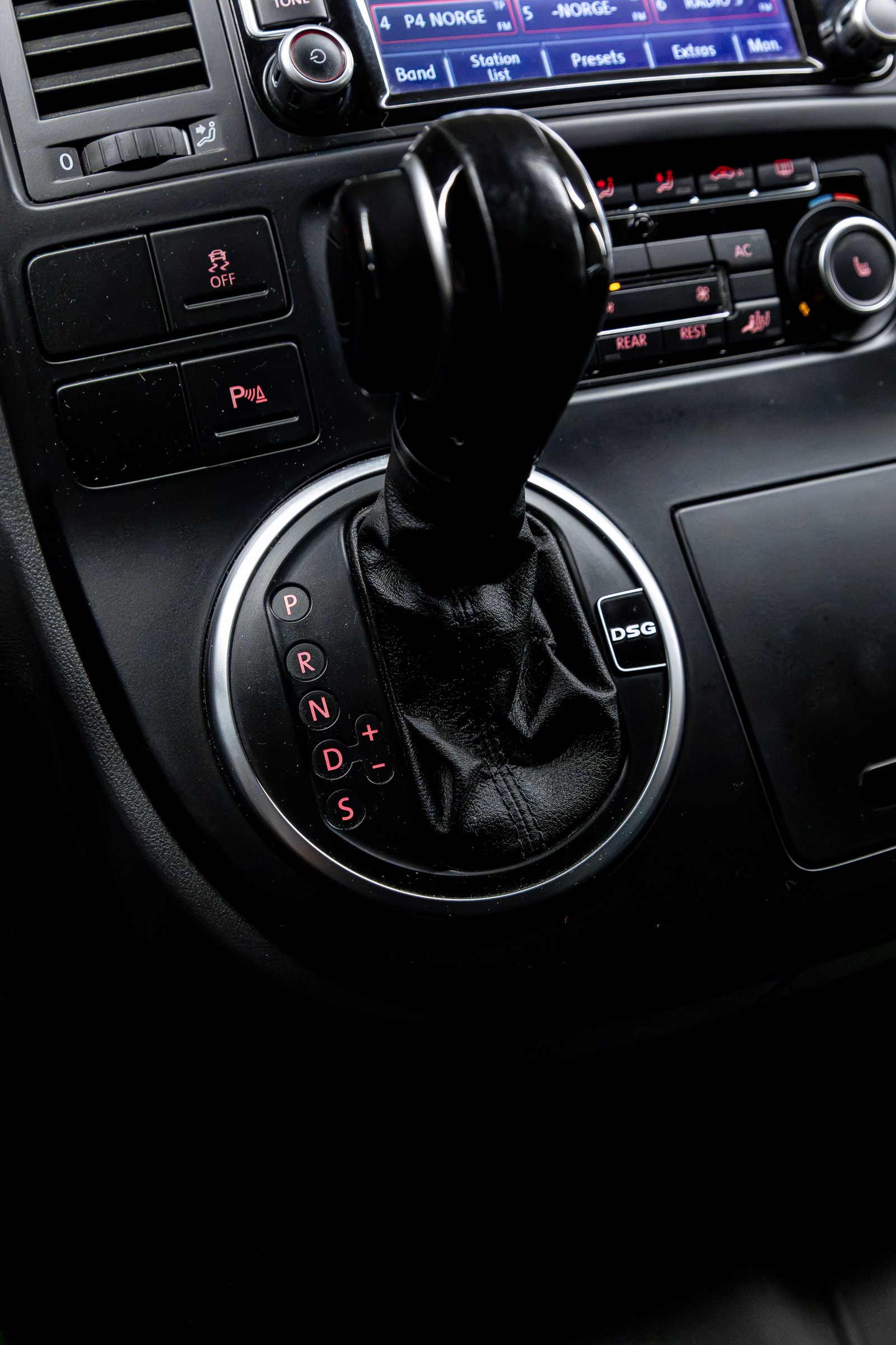 Volkswagen Multivan 2.0 TDI BMT DSG Sequential, 7-trins, 180ps, 2011