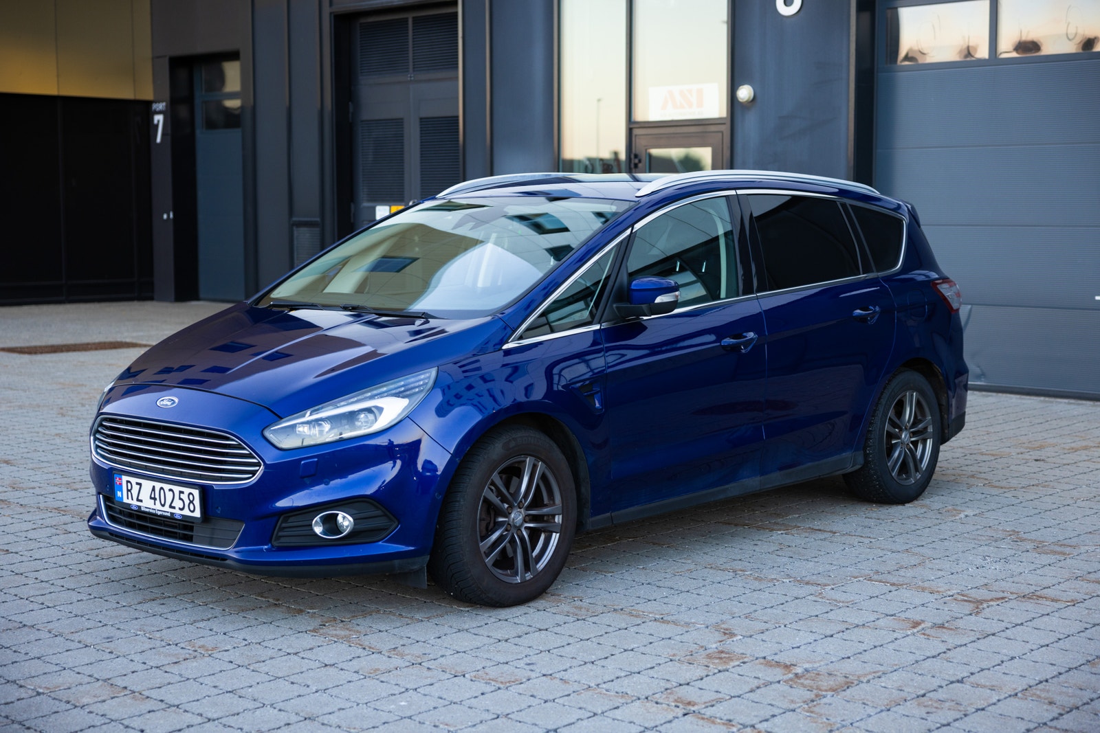 Ford S-MAX 2.0 TDCi Powershift 6, 6-trins, 180ps, 2017