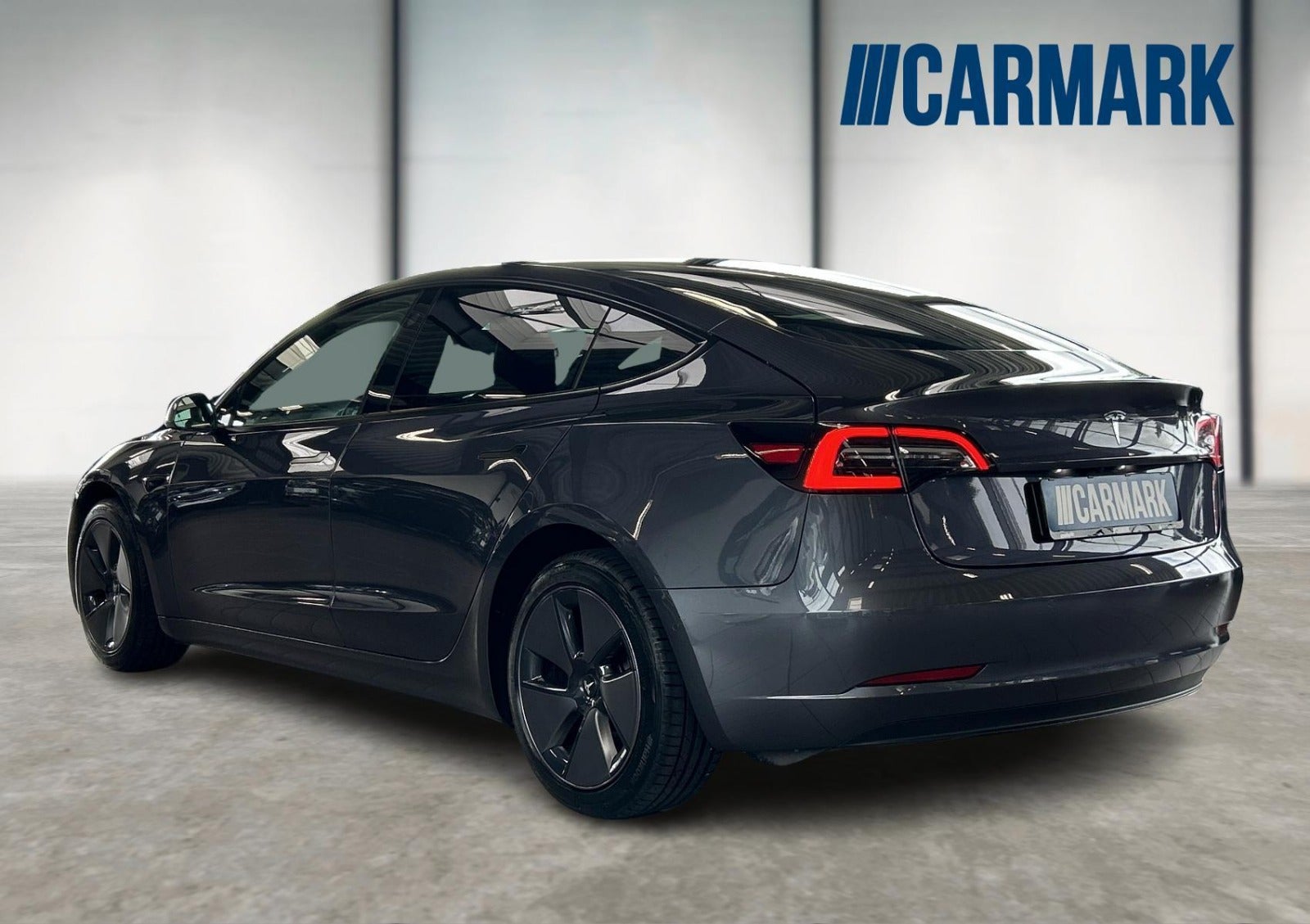 Tesla Model 3 Standard Range Plus, 325ps, 2021