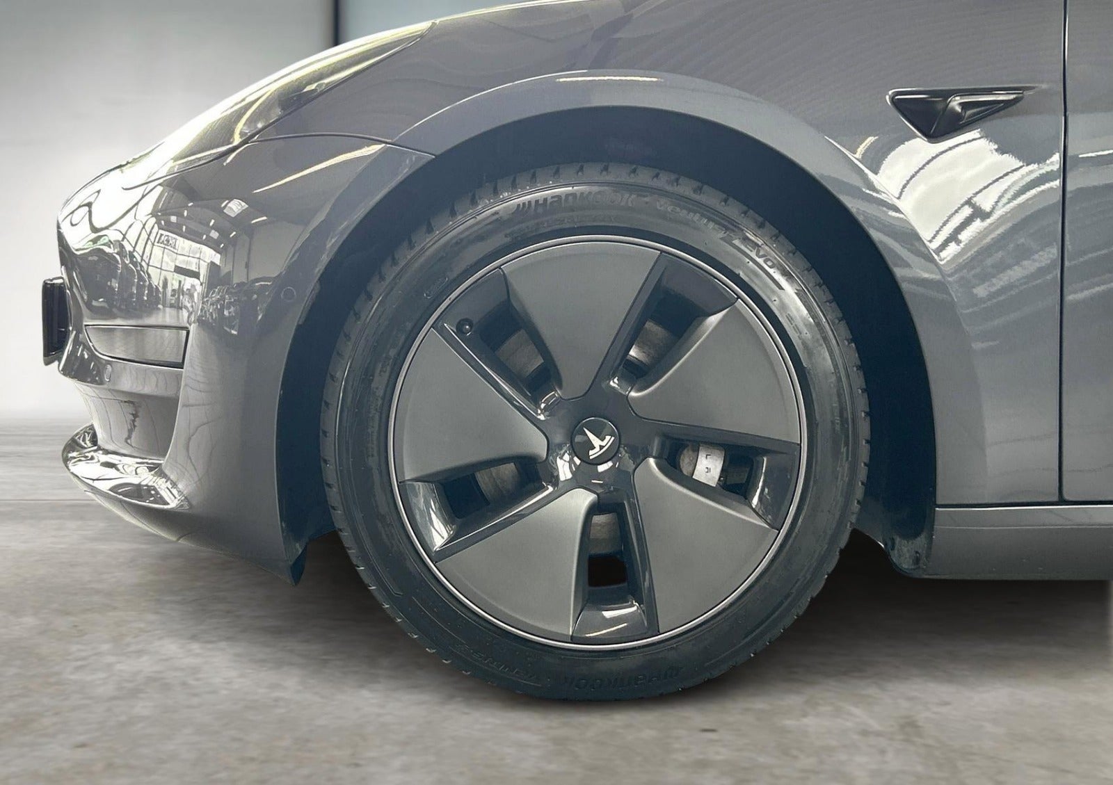 Tesla Model 3 Standard Range Plus, 325ps, 2021