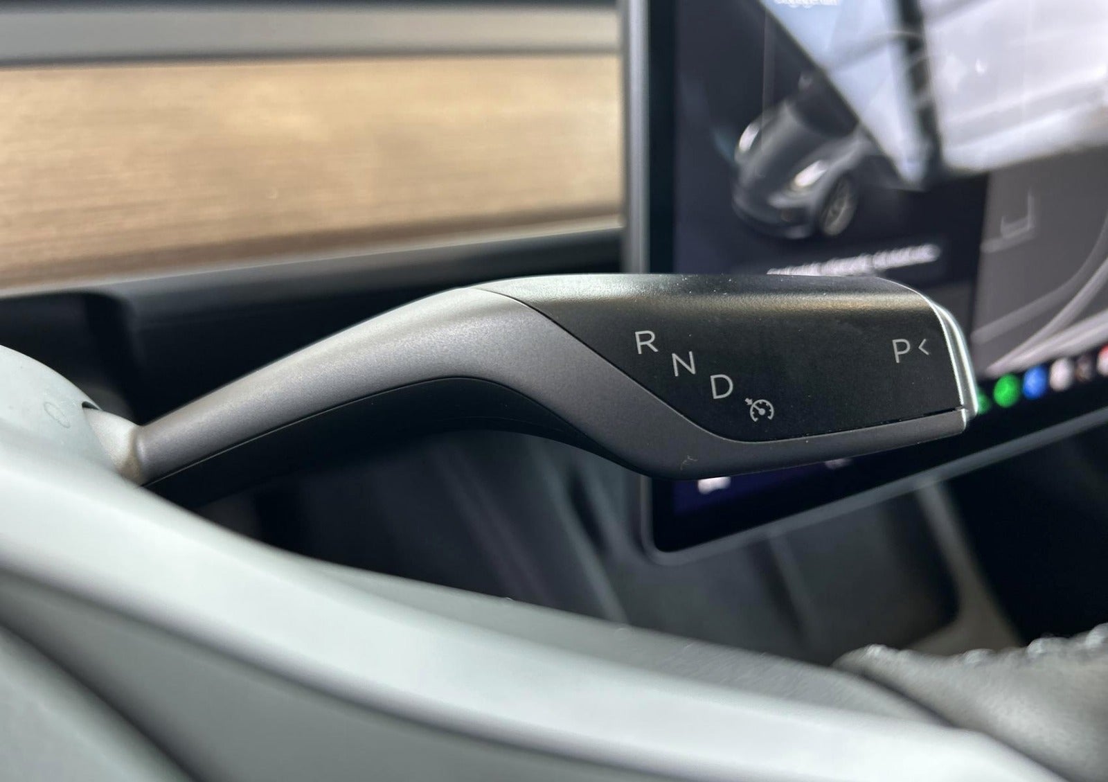 Tesla Model 3 Standard Range Plus, 325ps, 2021