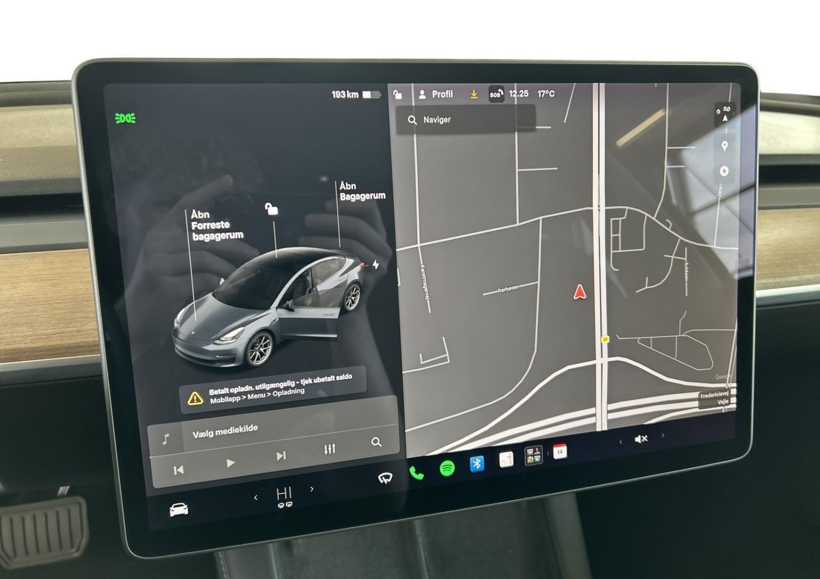 Tesla Model 3 Standard Range Plus, 325ps, 2021