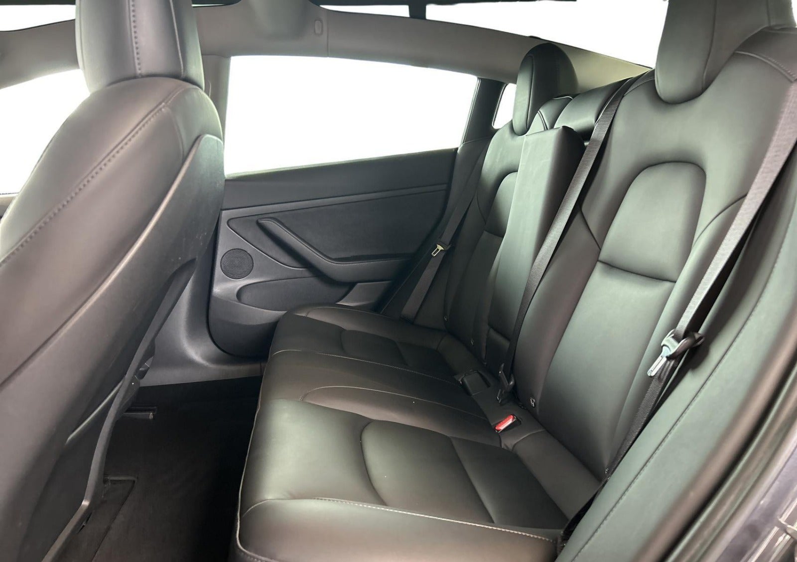 Tesla Model 3 Standard Range Plus, 325ps, 2021