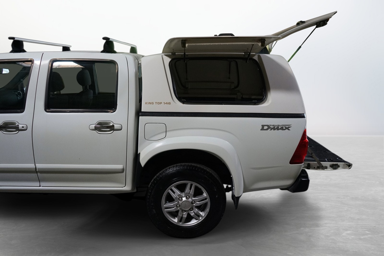 Isuzu D-Max Single Cab 3.0 4WD Automatic, 163hp, 2011