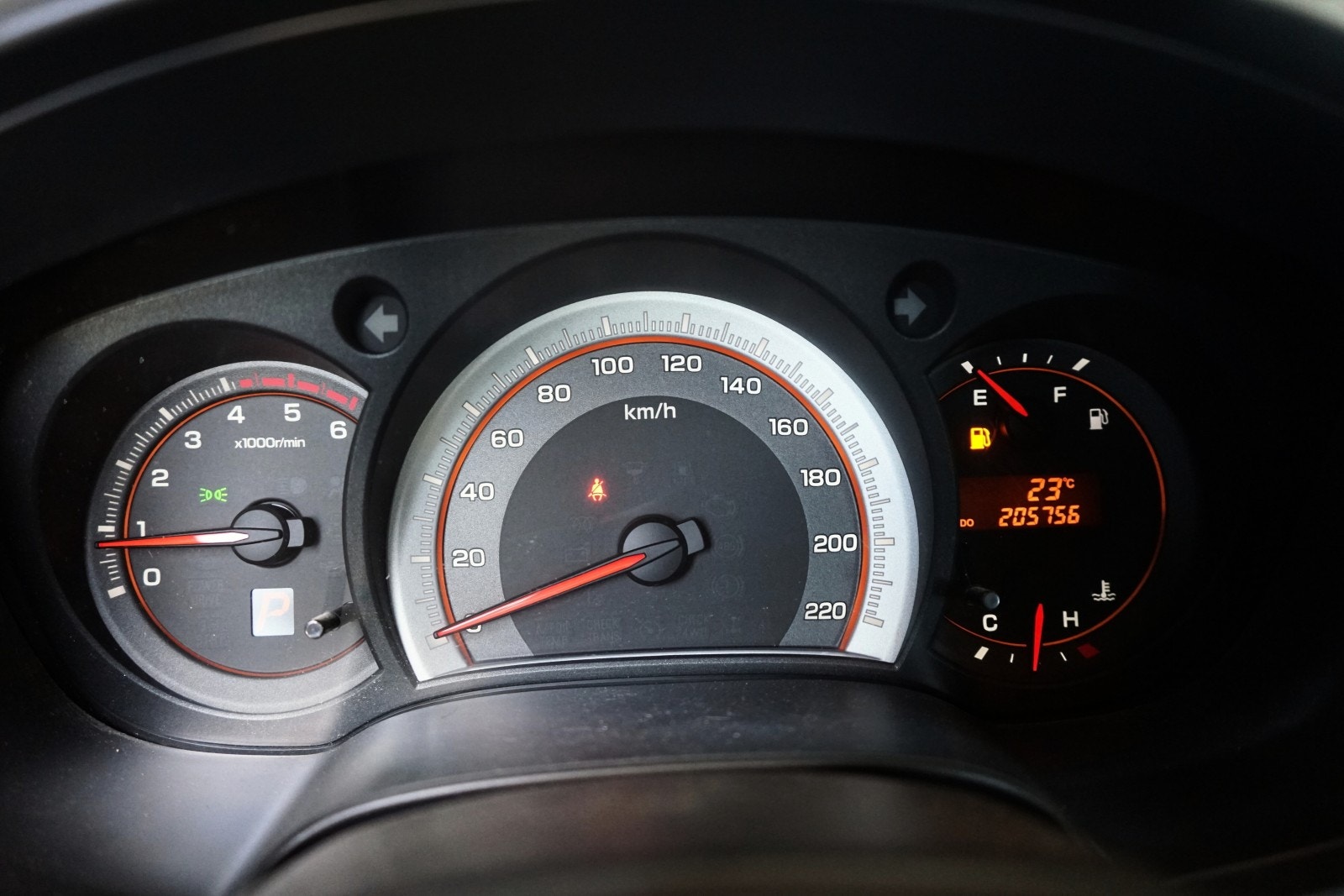 Isuzu D-Max Single Cab 3.0 4WD Automatic, 163hp, 2011