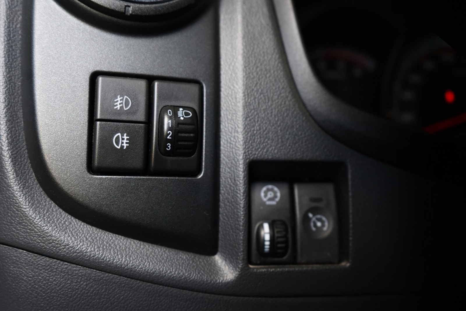 Isuzu D-Max Single Cab 3.0 4WD Automatic, 163hp, 2011