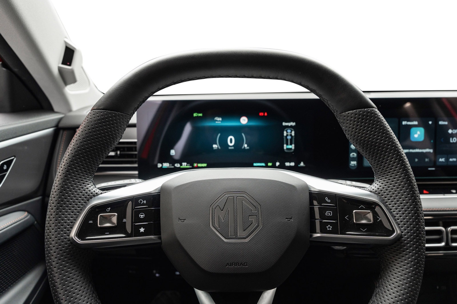 MG HS PHEV Automatic, 307hp, 2024