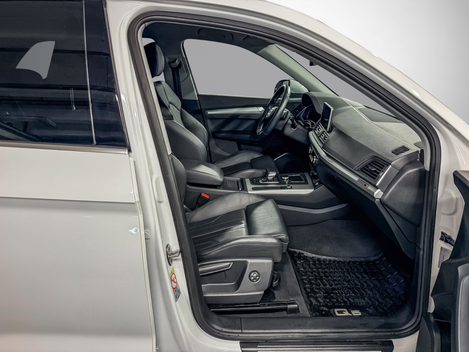 Audi Q5 55 TFSI e quattro S Tronic, 7-trins, 367ps, 2020