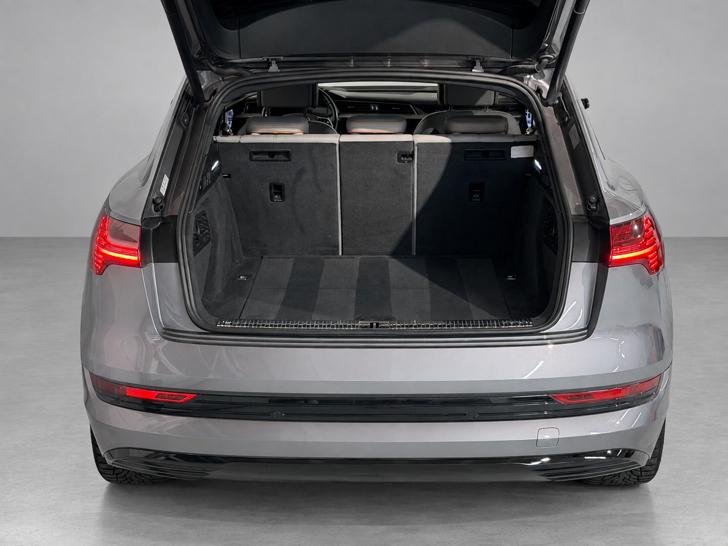 Audi e-tron 55 quattro, 408ps, 2020