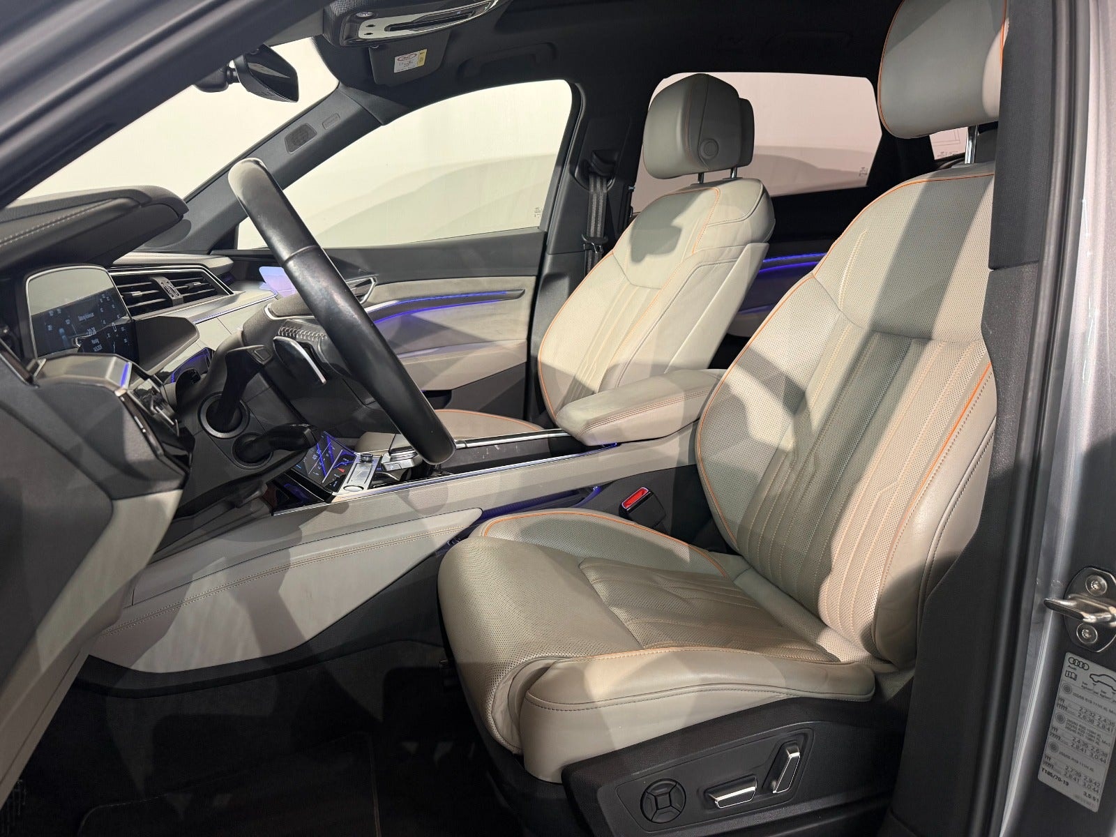 Audi e-tron 55 quattro, 408ps, 2020