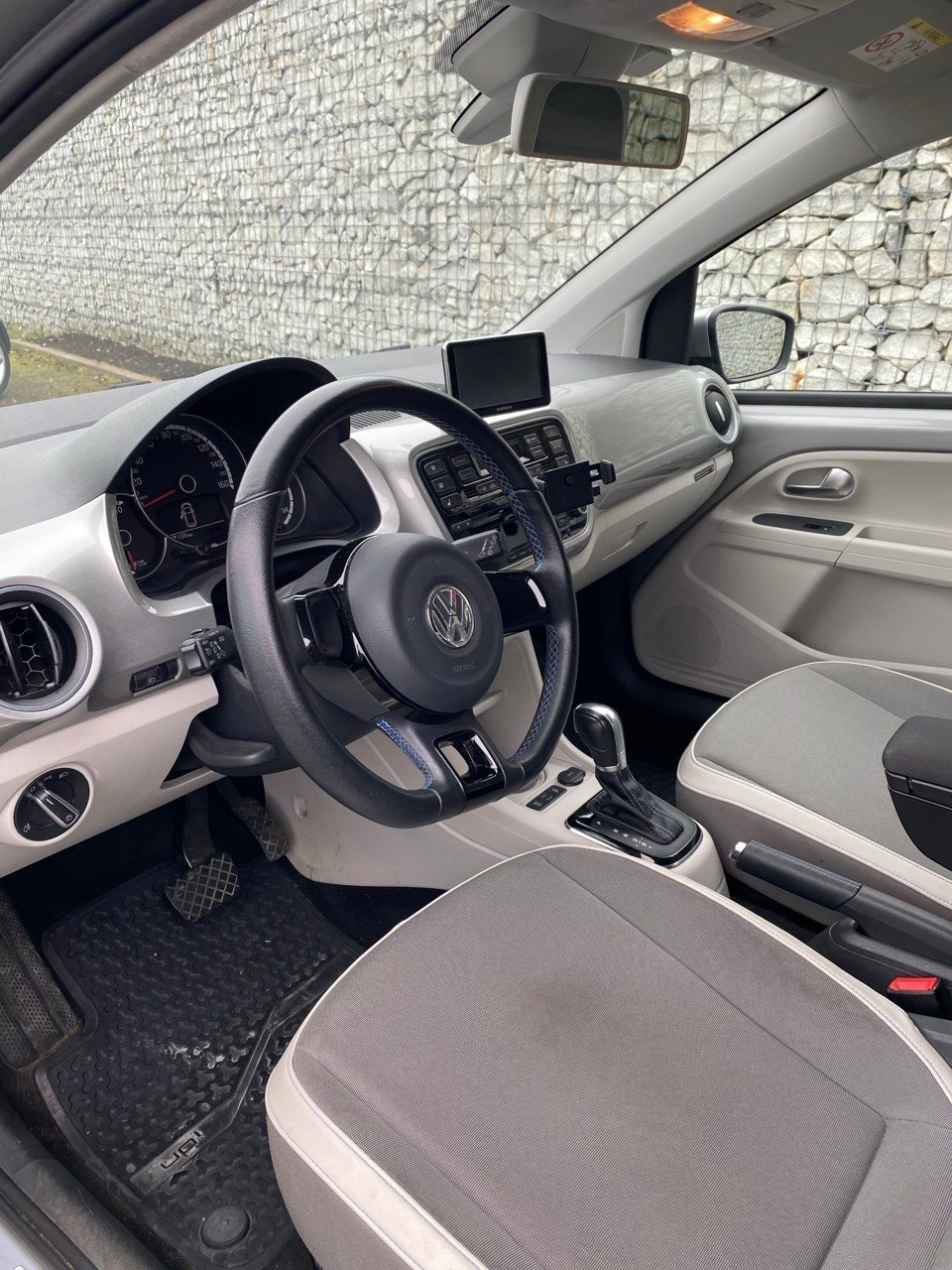 Volkswagen e-up!, 82ps, 2015