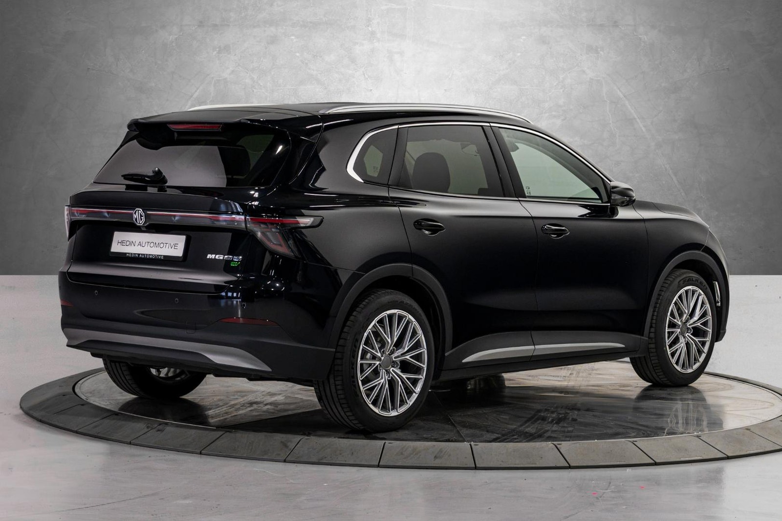 MG S5 EV Long Range 64 kWh, 231ps, 2025