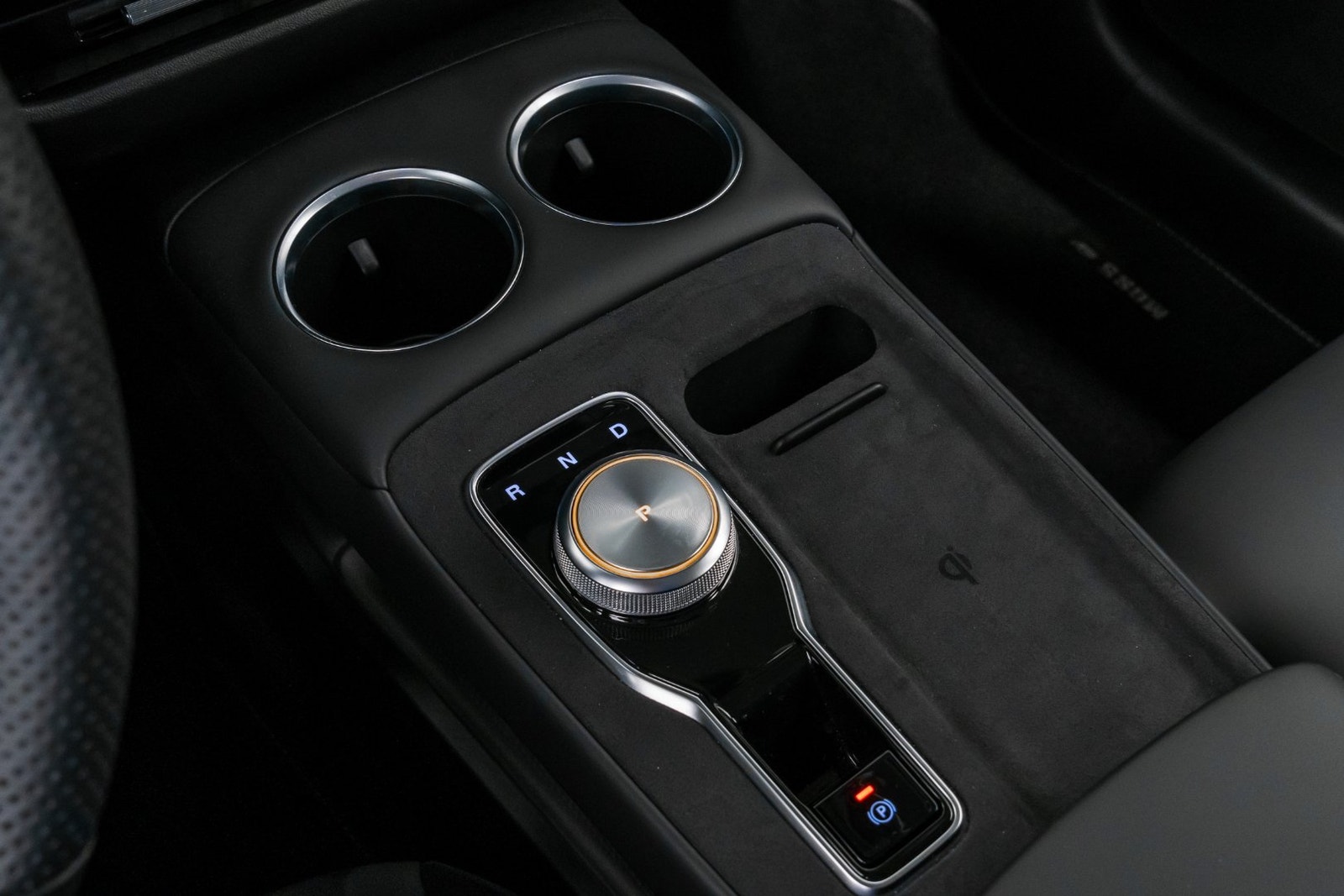 MG S5 EV Long Range 64 kWh, 231ps, 2025