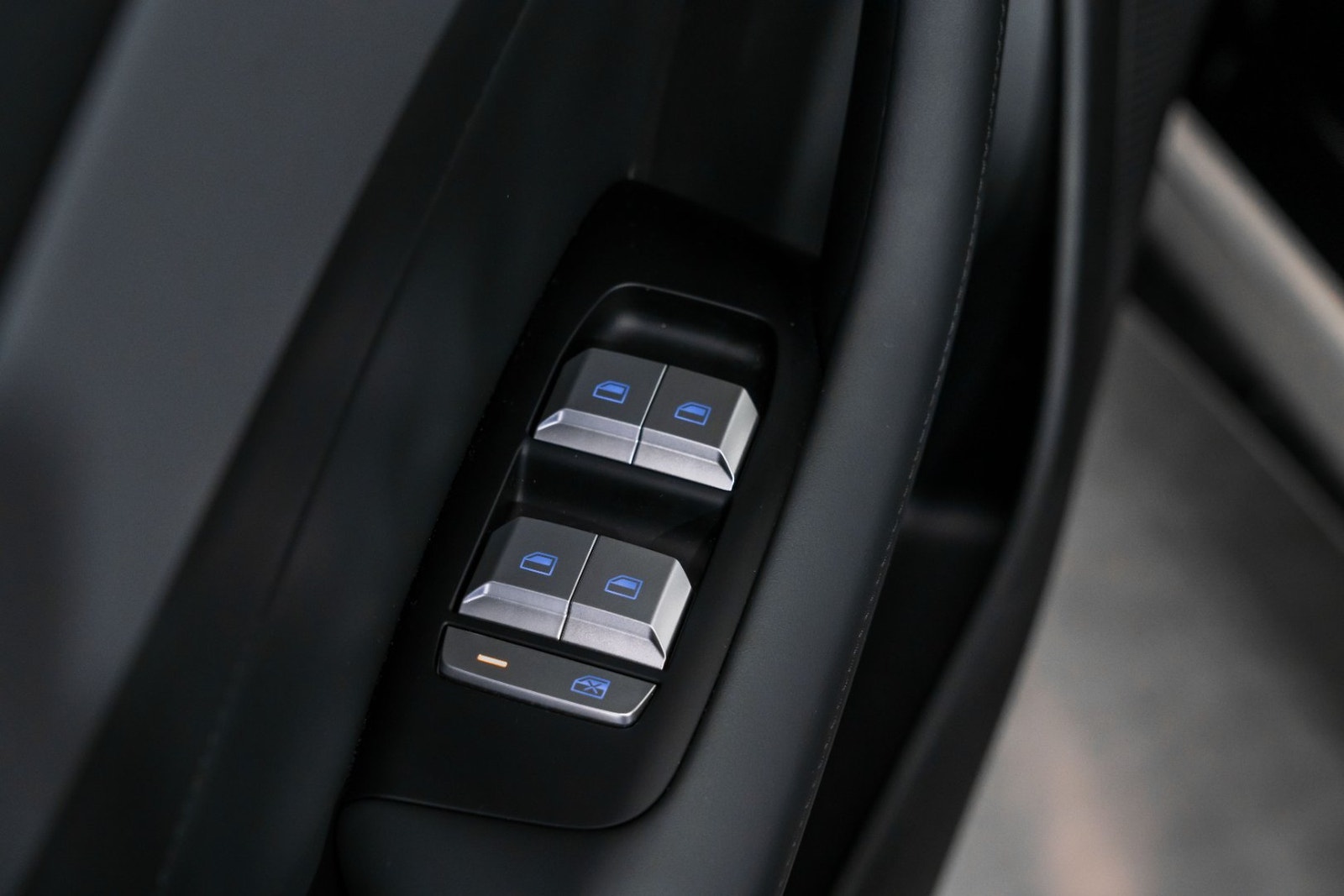 MG S5 EV Long Range 64 kWh, 231ps, 2025