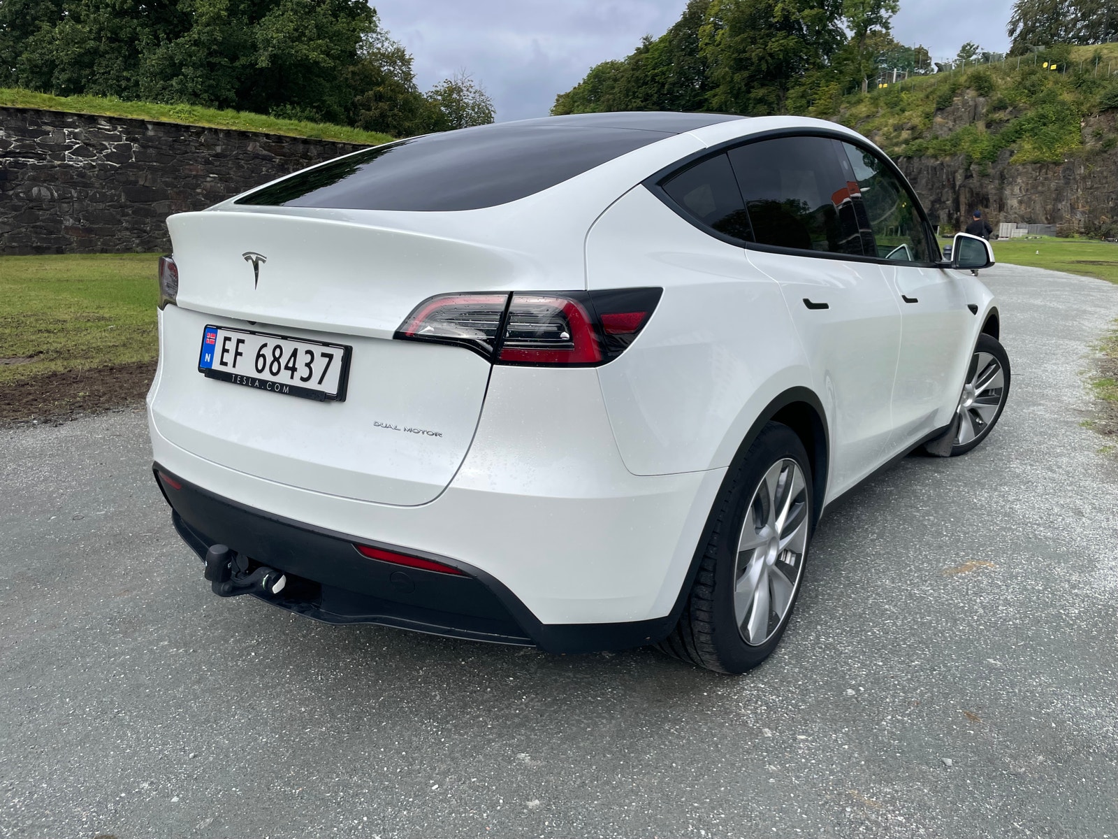 Tesla Model Y Long Range AWD, 514ps, 2023